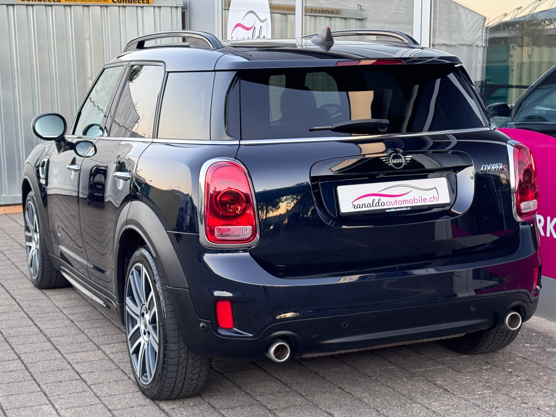 MINI Countryman Cooper S+4x4+Automat+LED+ACC+Navi+Bluetooth+Rückfahrkamera+18"Alu+Getönte Scheiben+Memory+Leder+Sitzheizung+-image-5