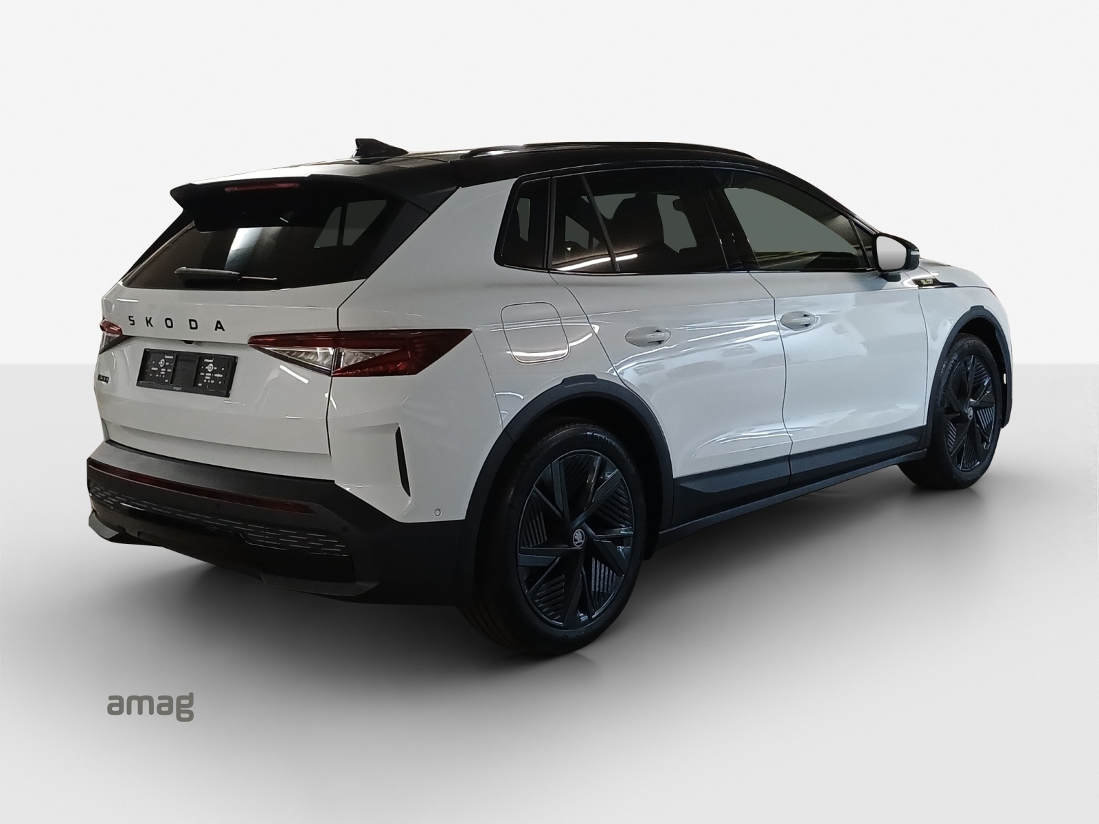 SKODA Elroq RS 4x4-image-4