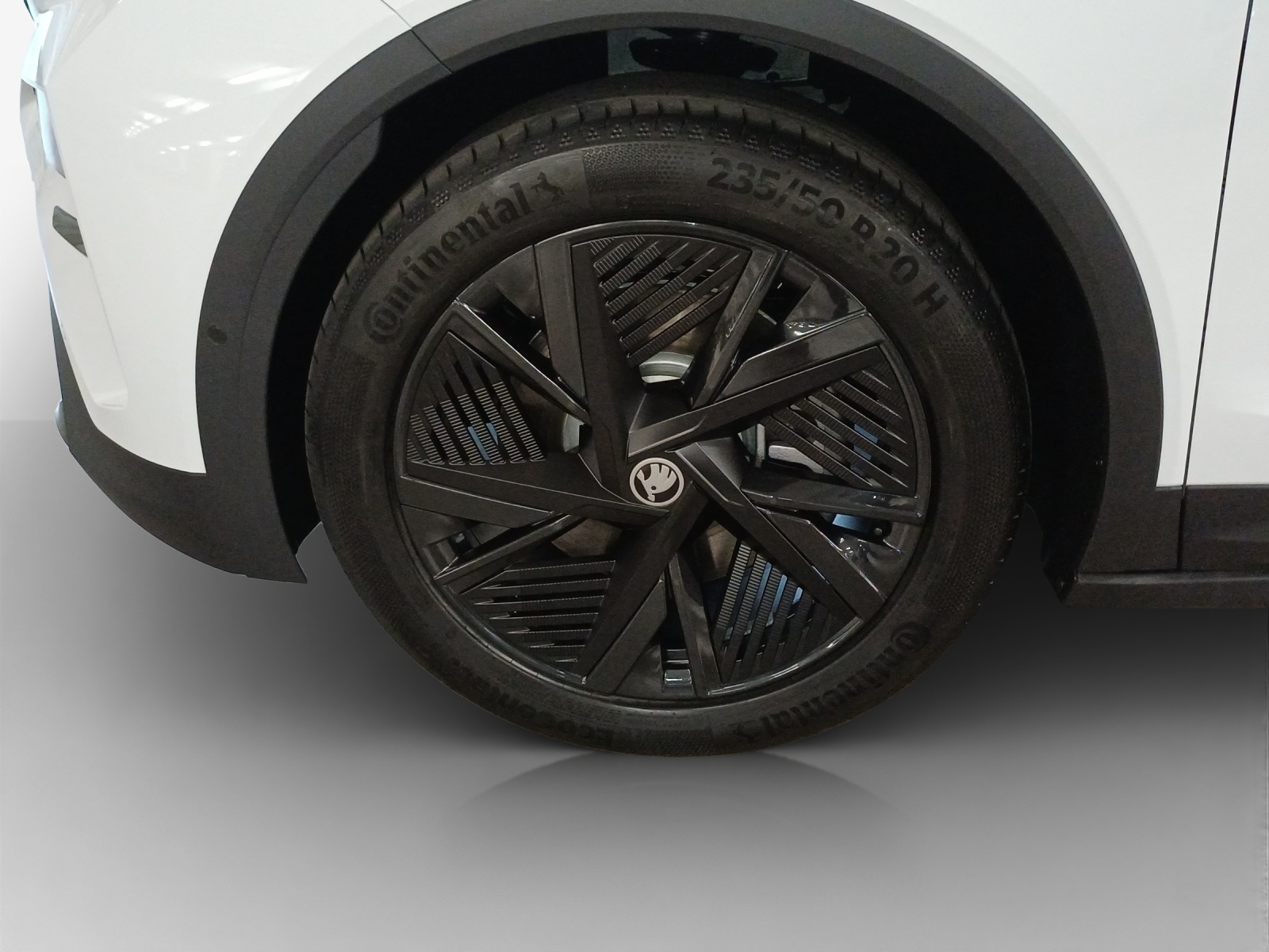 SKODA Elroq RS 4x4-image-13