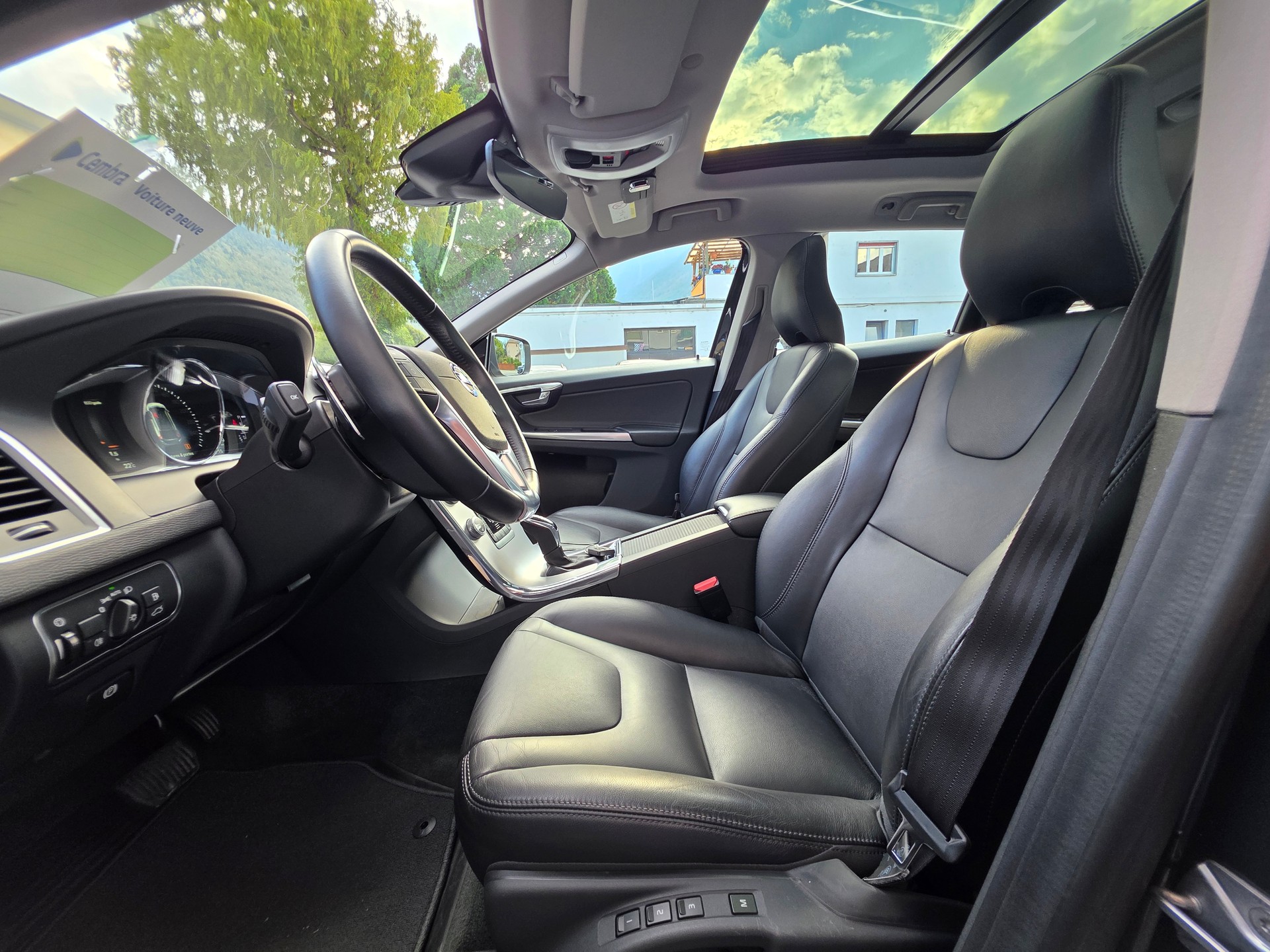 VOLVO XC60 T5 AWD Summum Geartronic-image-13