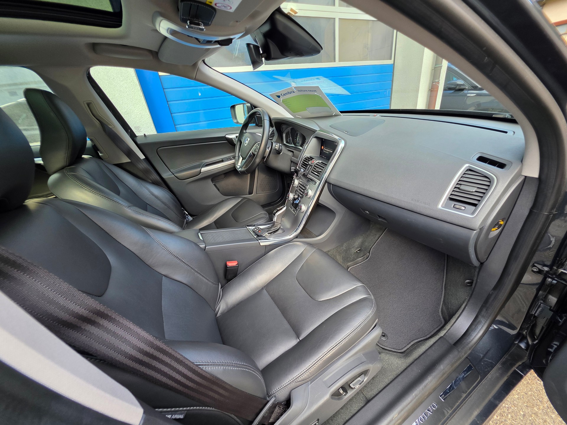VOLVO XC60 T5 AWD Summum Geartronic-image-17