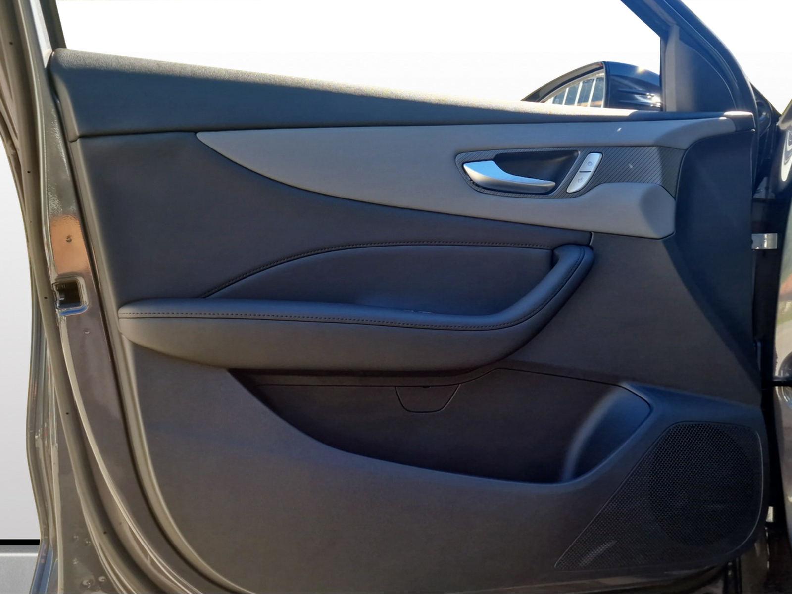 MG S5 EV 64 kWh Luxury-image-6