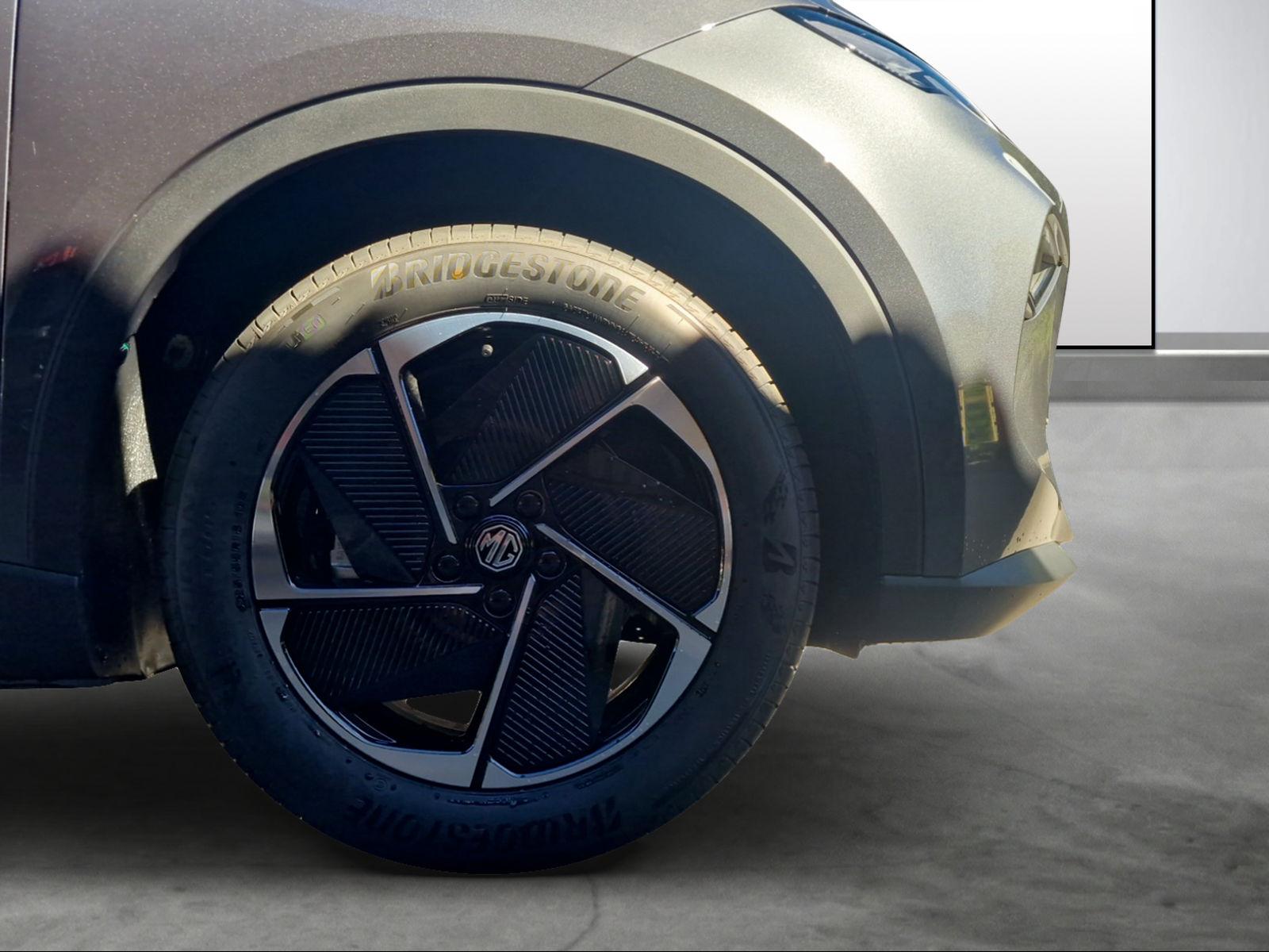 MG S5 EV 64 kWh Luxury-image-14