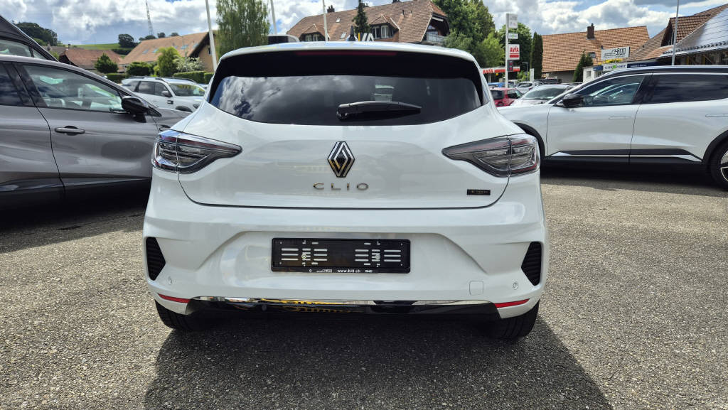 RENAULT Clio 1.6 E-Tech techno-image-3
