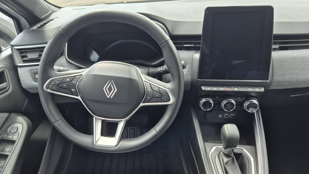 RENAULT Clio 1.6 E-Tech techno-image-7
