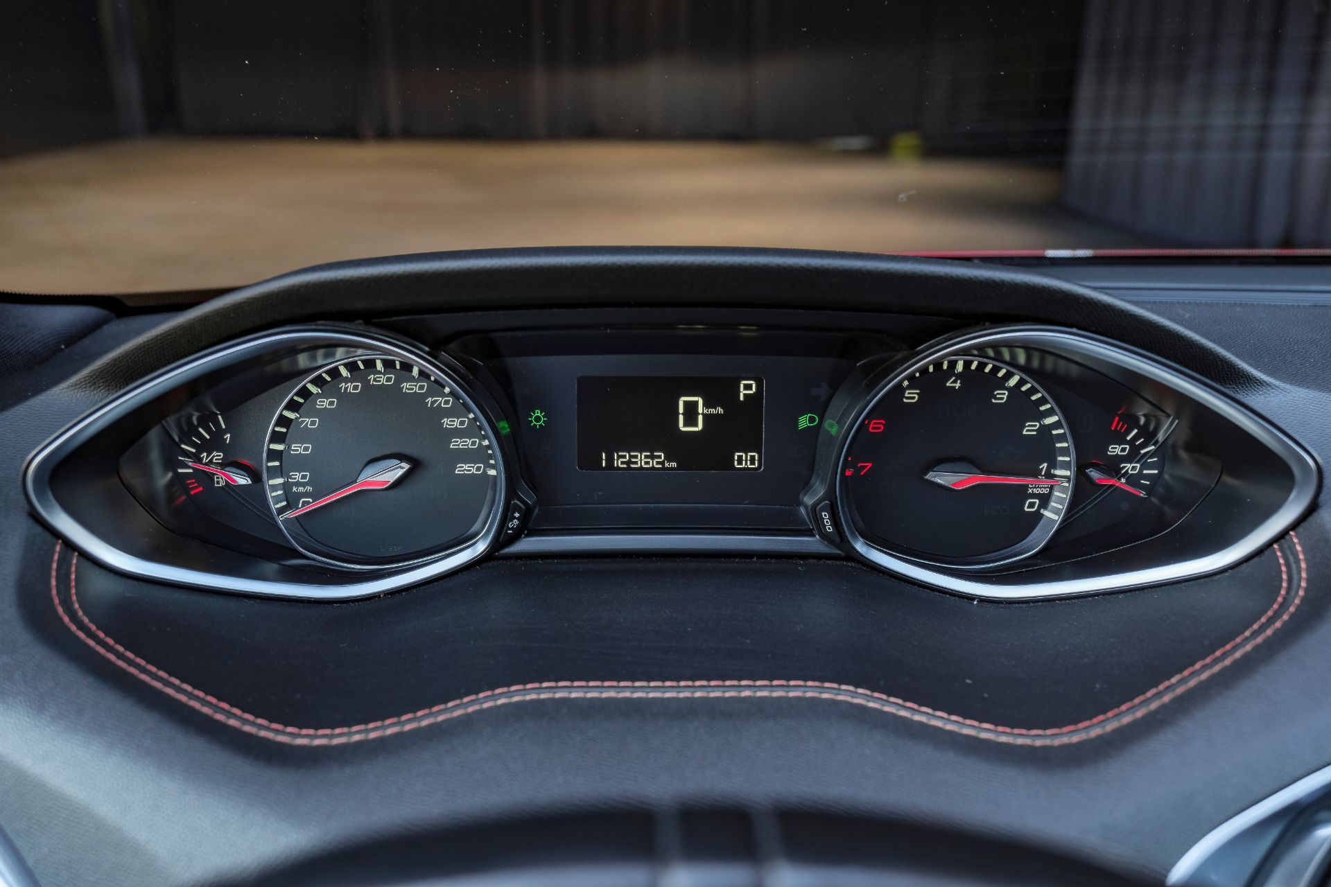 PEUGEOT 308 SW 1.2 THP Allure Automatic-image-16