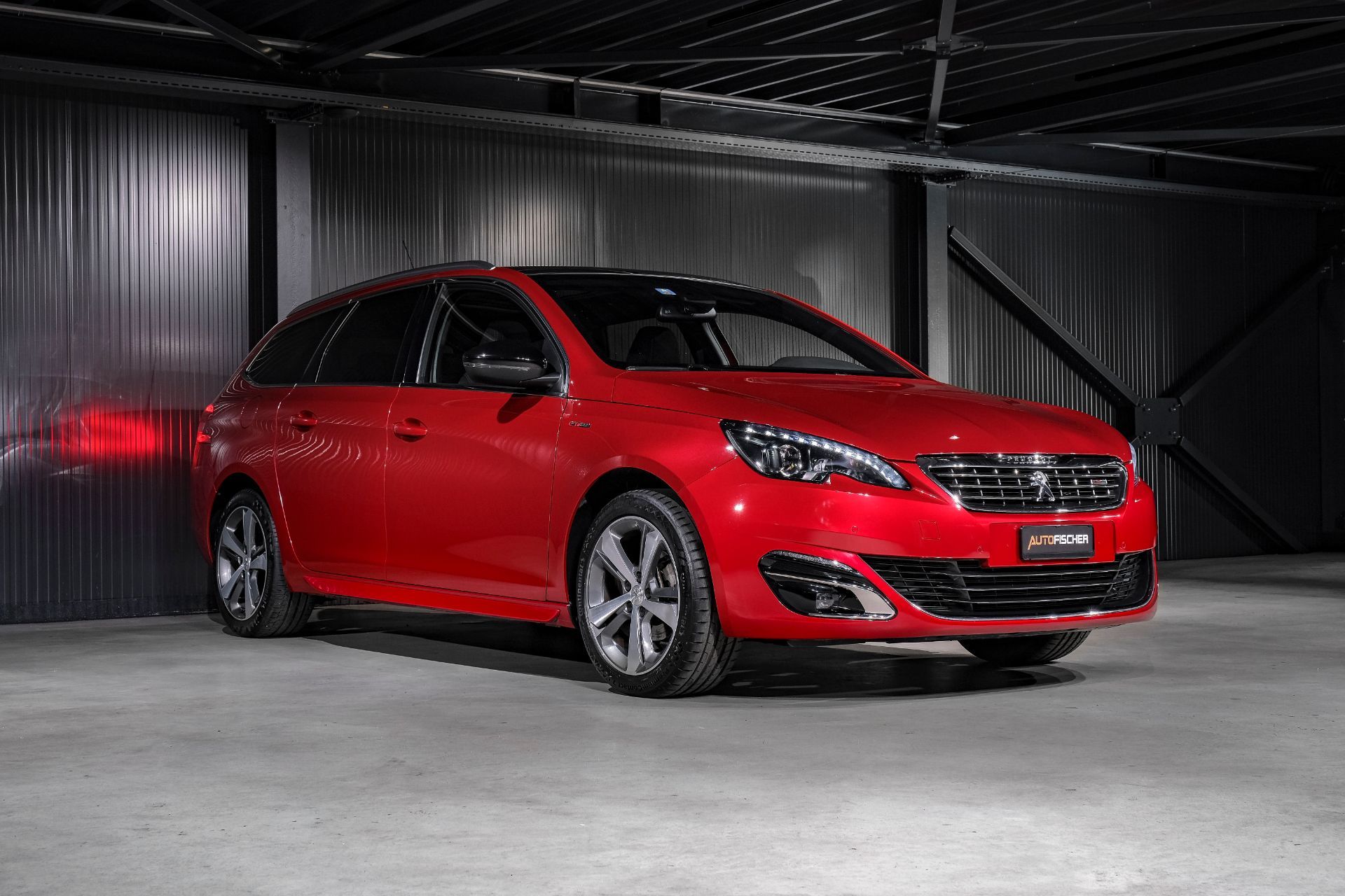 PEUGEOT 308 SW 1.2 THP Allure Automatic-image-4