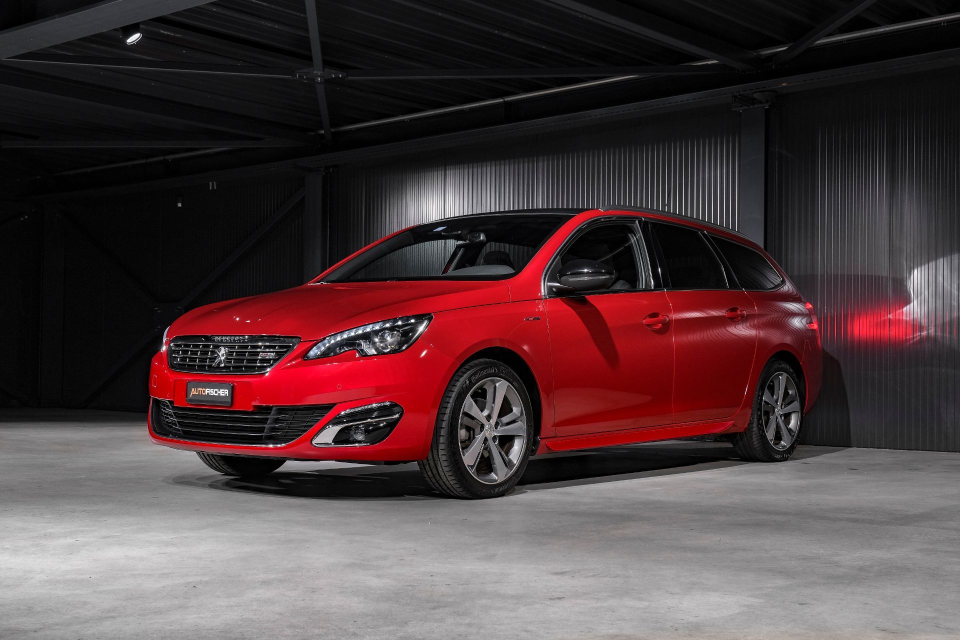PEUGEOT 308 SW 1.2 THP Allure Automatic-image-3
