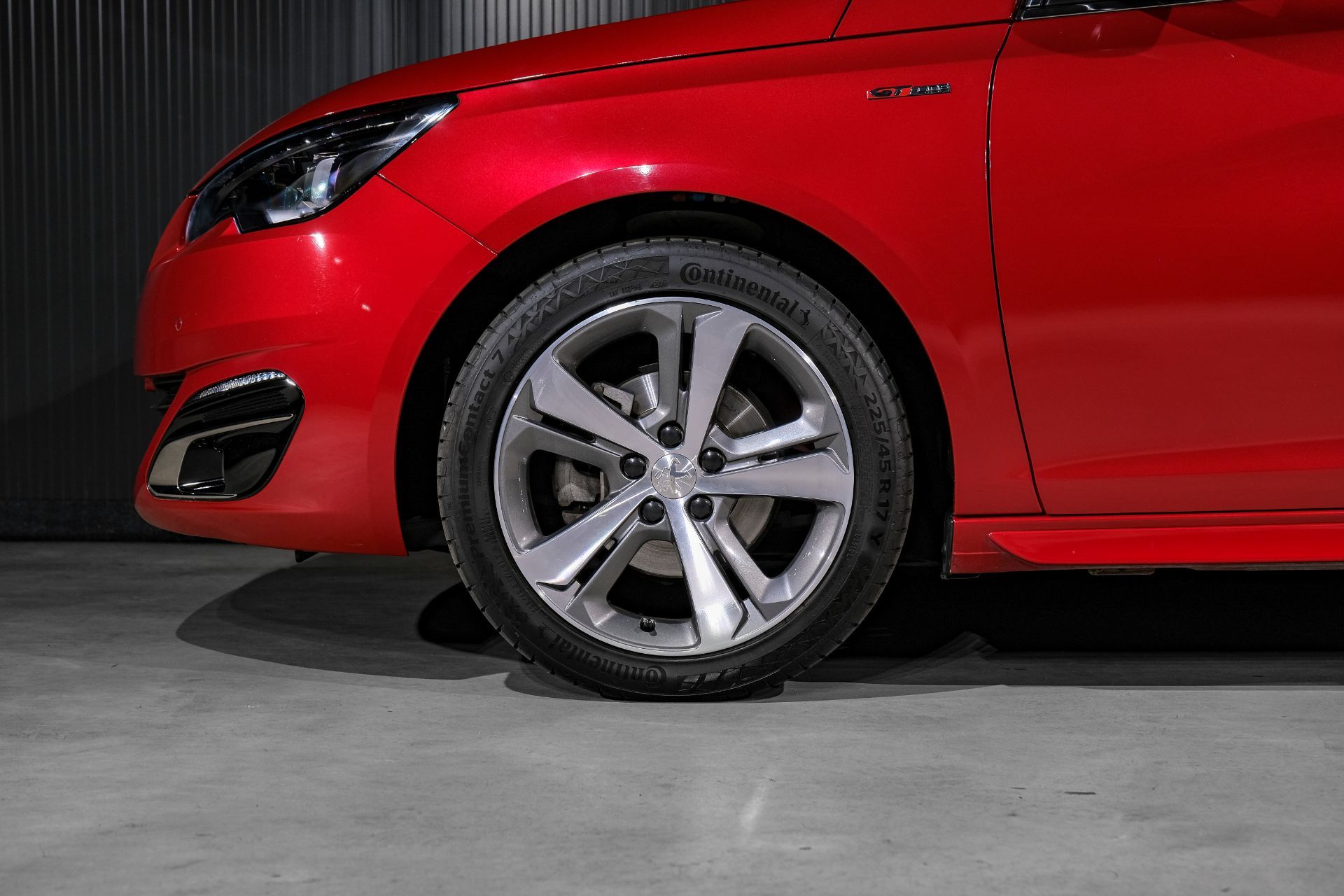 PEUGEOT 308 SW 1.2 THP Allure Automatic-image-23