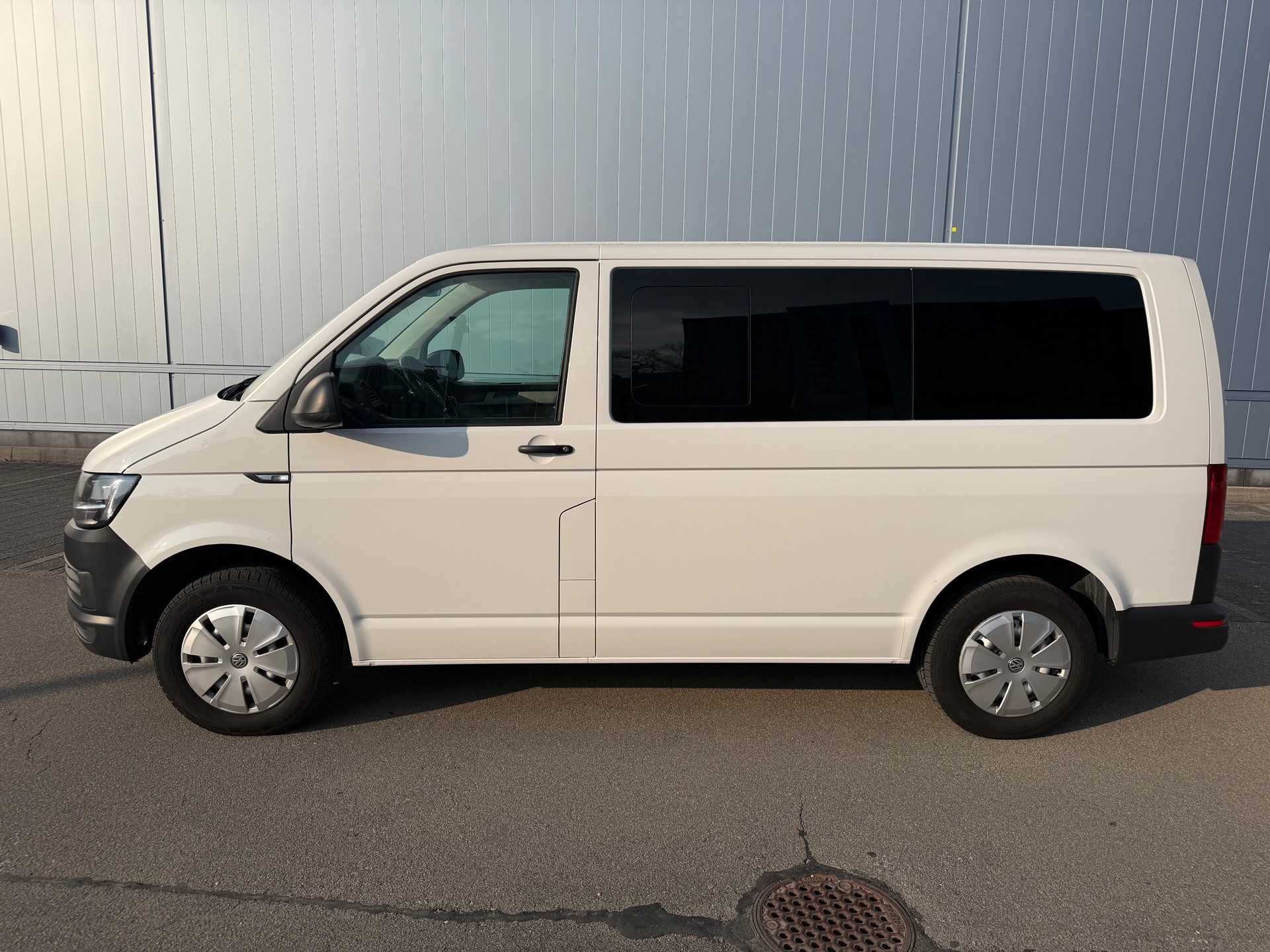 VW T6 2.0 TDI 4Motion-image-1