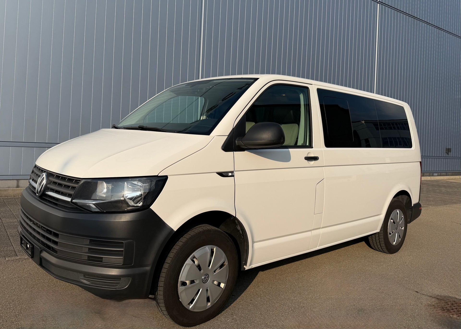 VW T6 2.0 TDI 4Motion-image-0