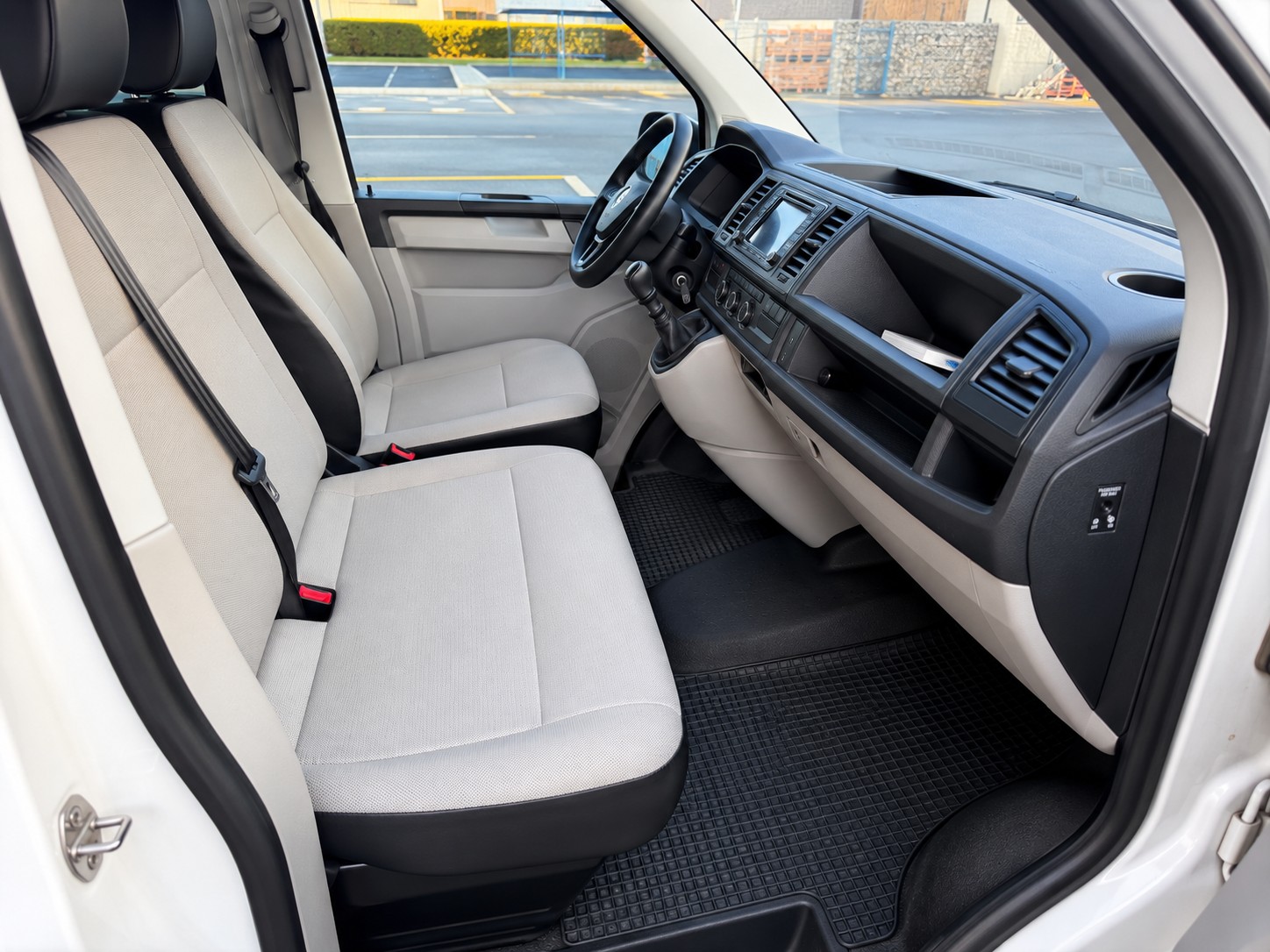 VW T6 2.0 TDI 4Motion-image-8