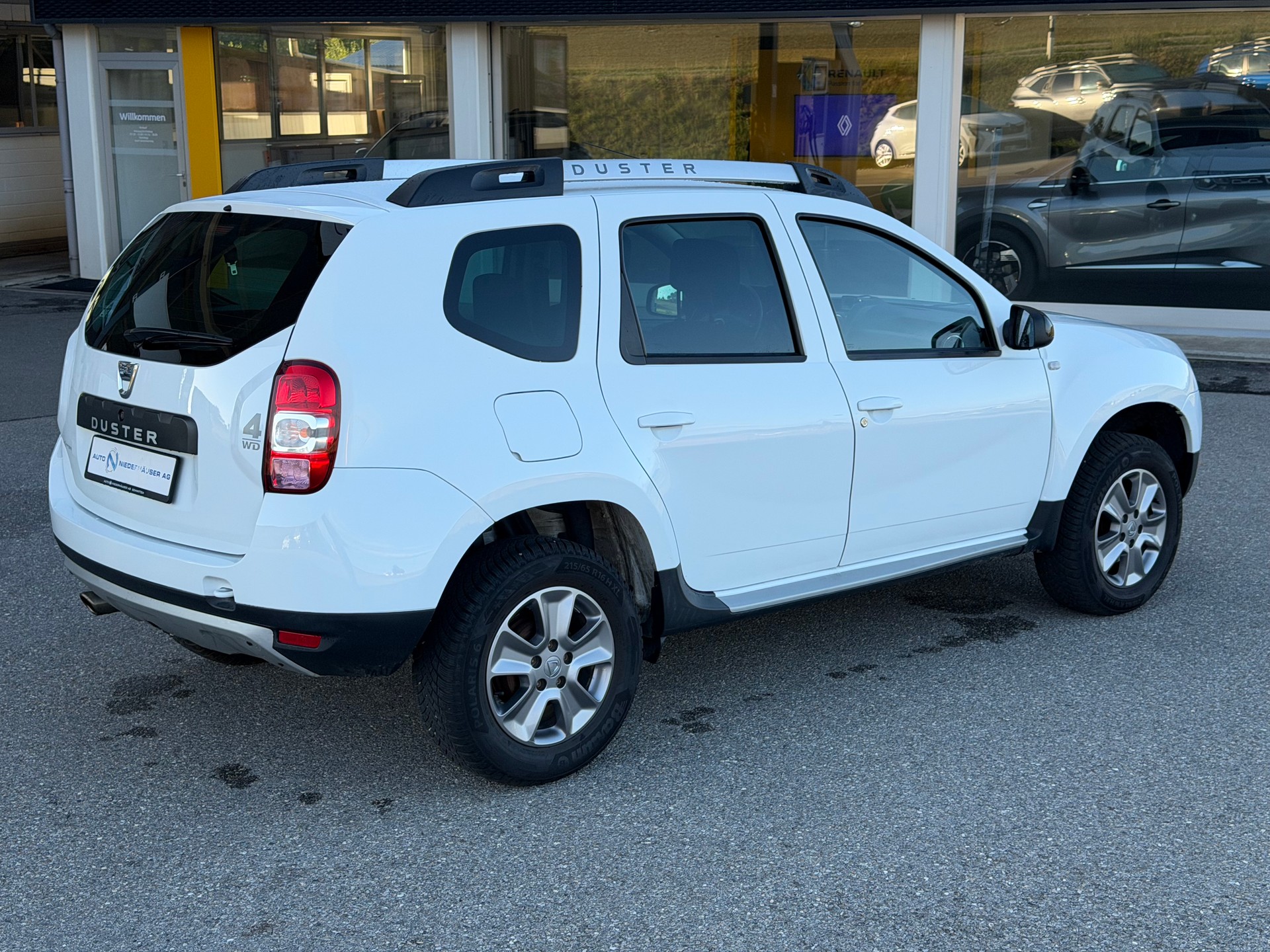 DACIA Duster 1.6 Ambiance 4x4-image-4
