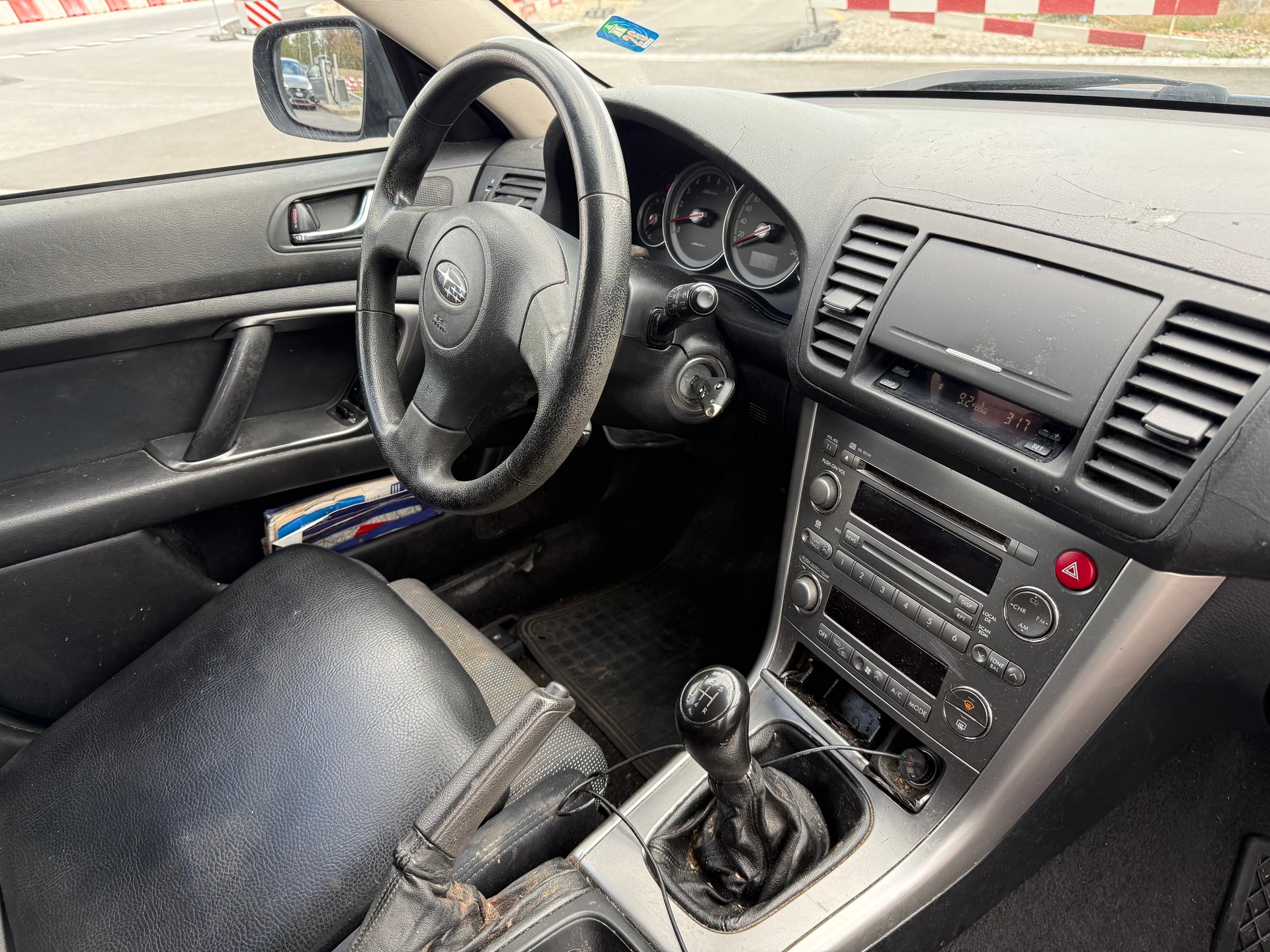 SUBARU Legacy 2.0i AWD-image-8