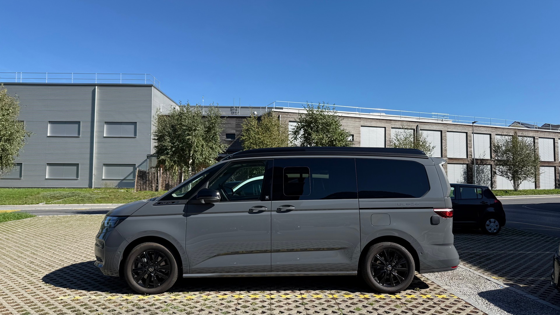 VW California eHybrid Beach Tour Liberty 4Motion 245PS-image-0