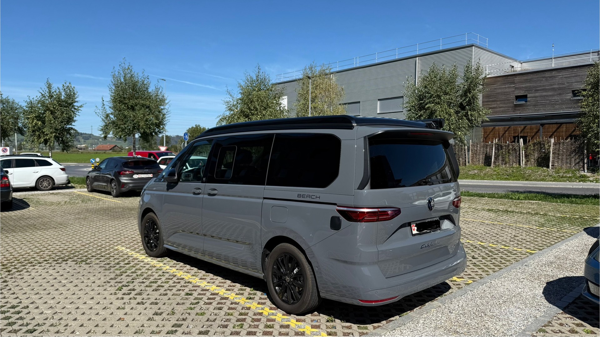 VW California eHybrid Beach Tour Liberty 4Motion 245PS-image-1