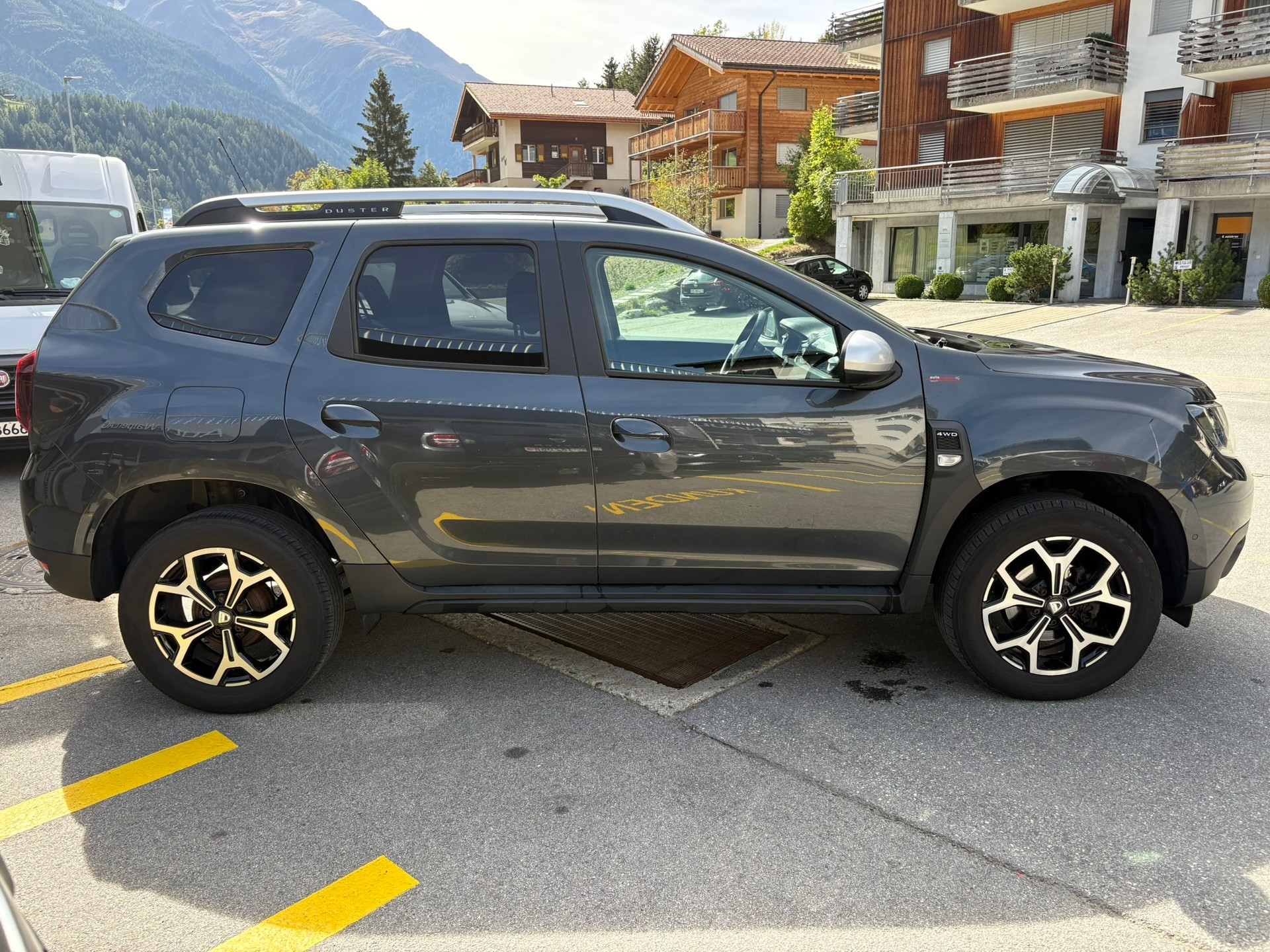 DACIA Duster dCi 115 Prestige 4x4-image-3