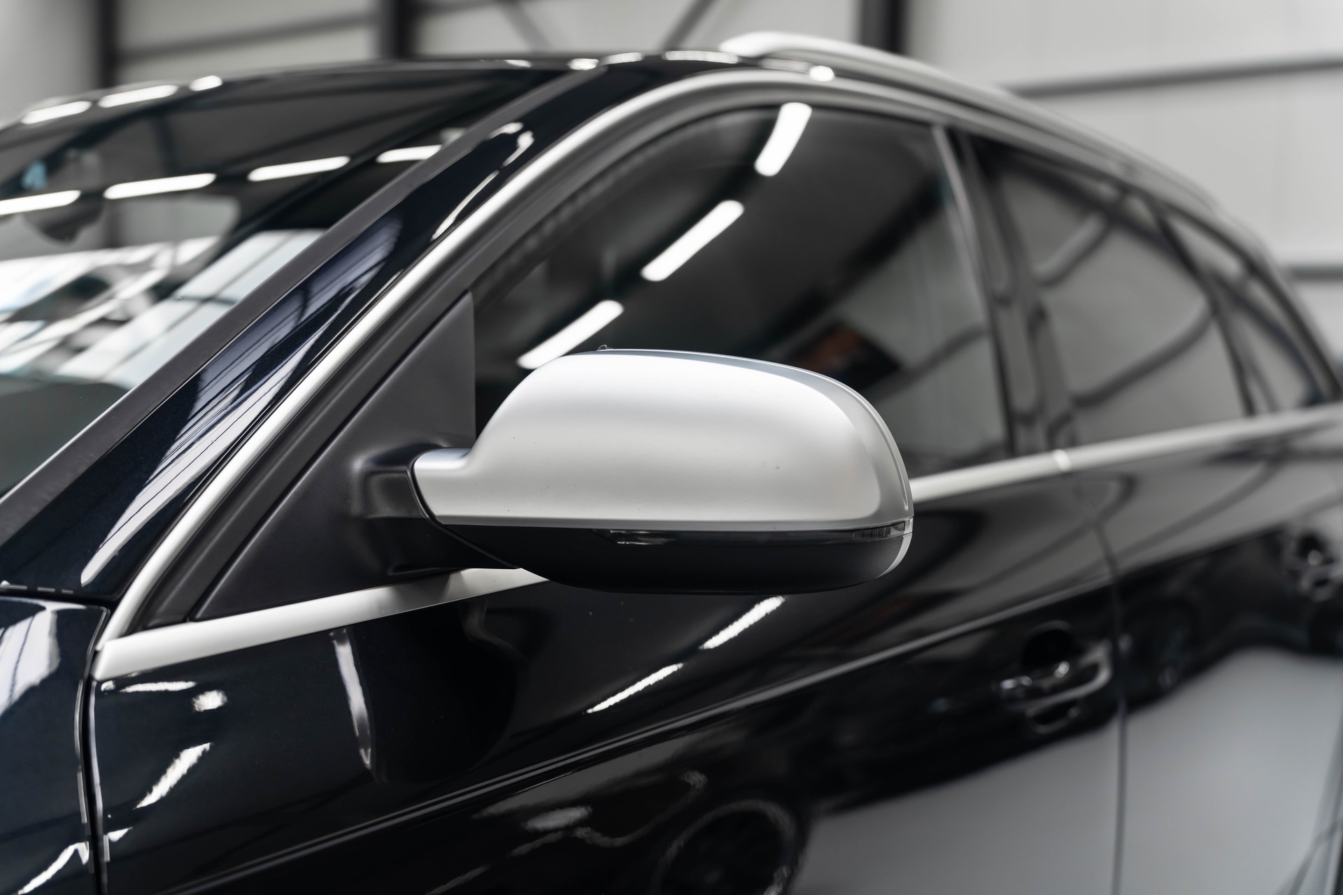 AUDI RS4 Avant 4.2 FSI V8 quattro S-tronic-image-15