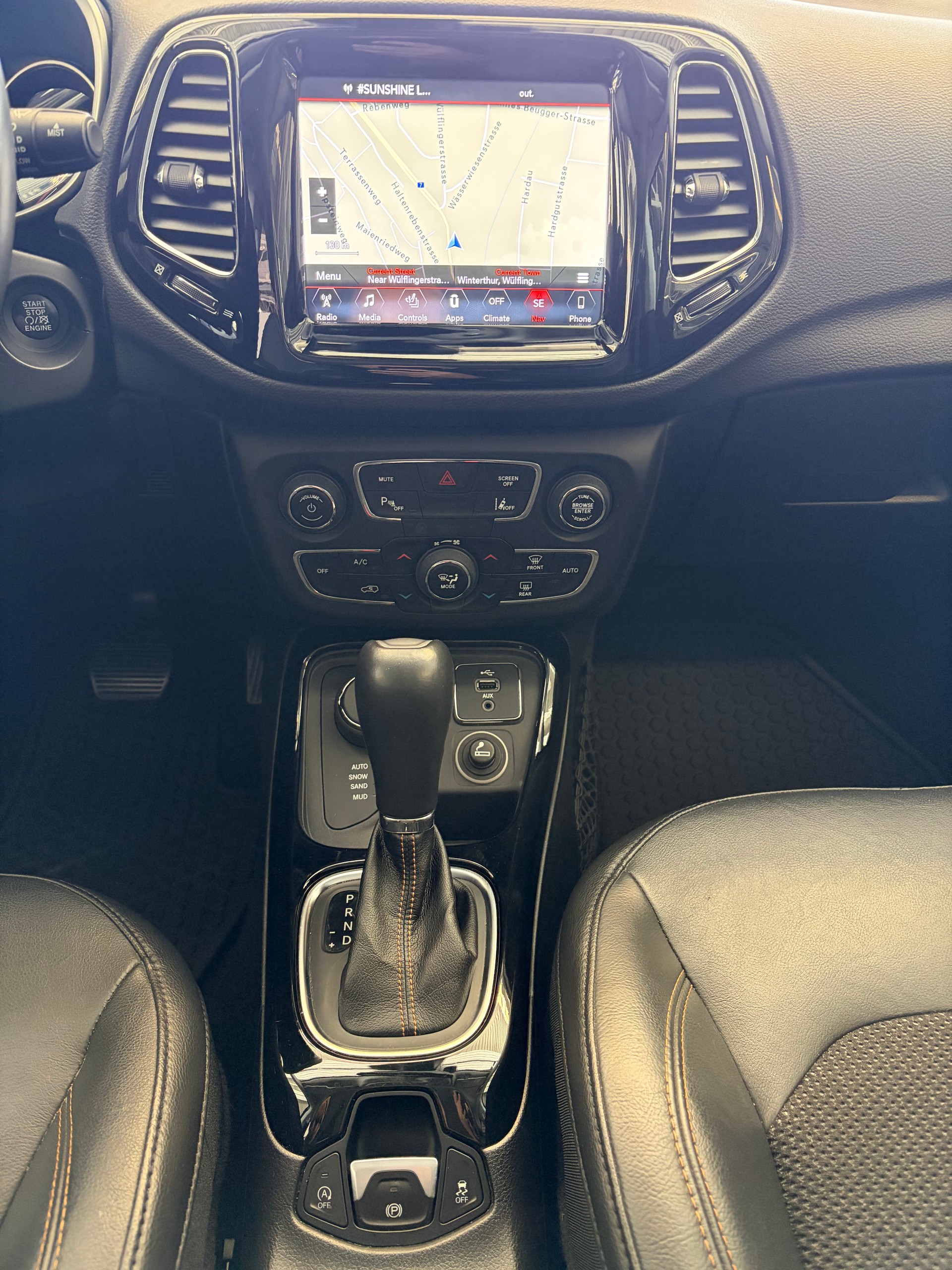 JEEP Compass 2.0CRD Limited AWD 9ATX | CH Fahrzeug | Touchscreen Uconnect Navi | DAB+ |-image-13