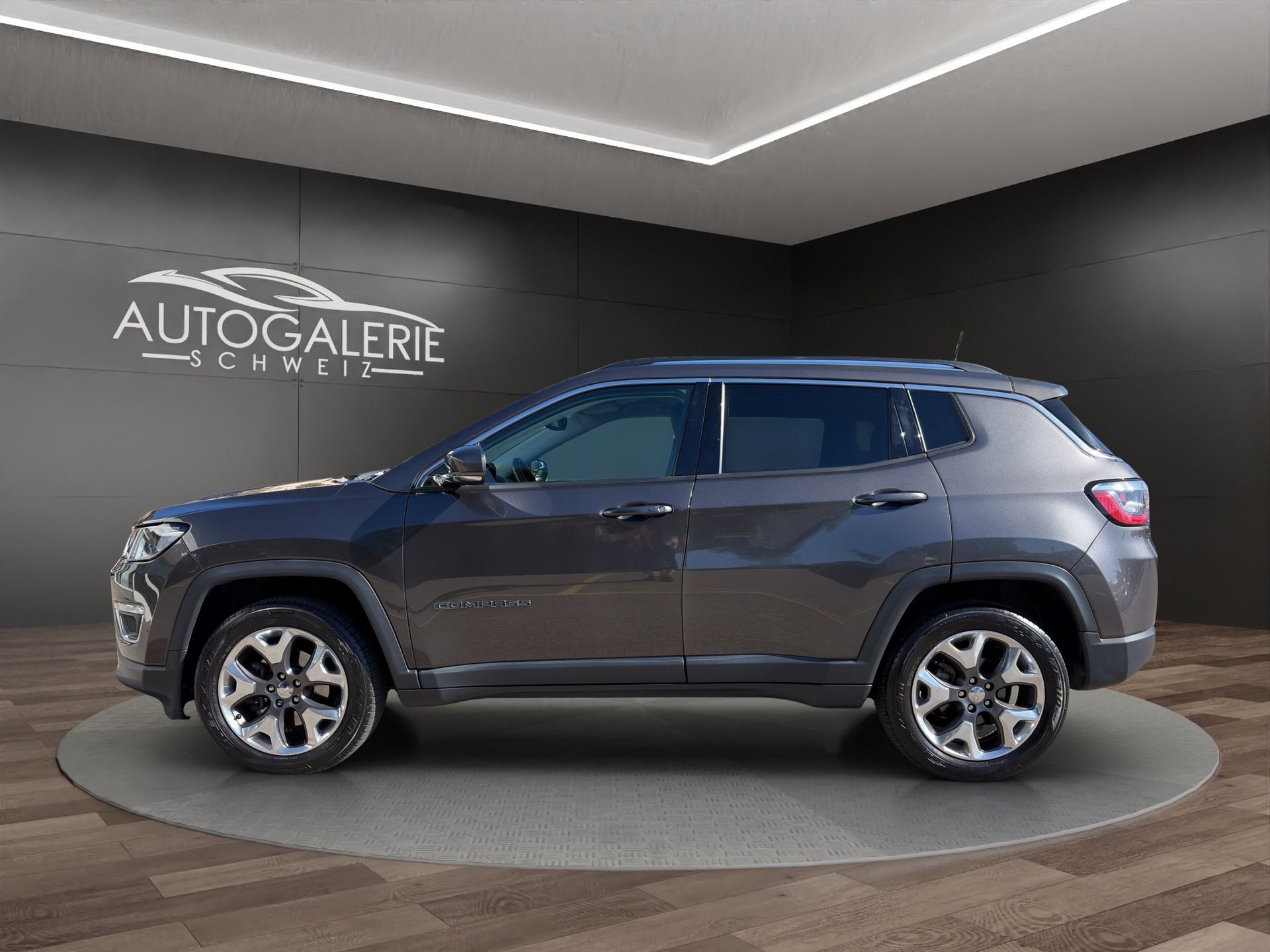 JEEP Compass 2.0CRD Limited AWD 9ATX | CH Fahrzeug | Touchscreen Uconnect Navi | DAB+ |-image-1