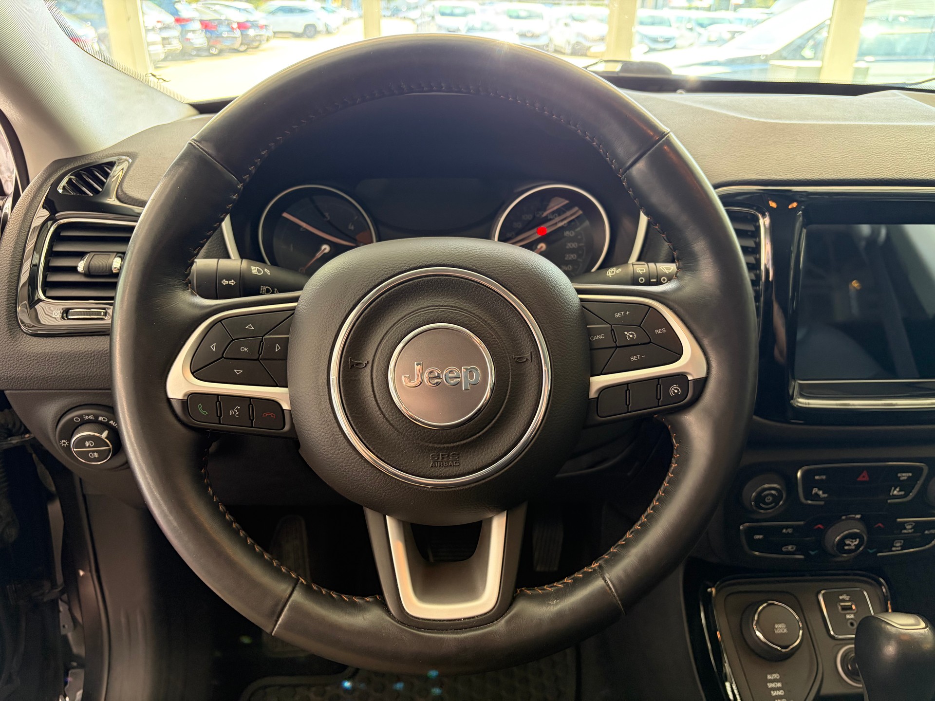 JEEP Compass 2.0CRD Limited AWD 9ATX | CH Fahrzeug | Touchscreen Uconnect Navi | DAB+ |-image-17
