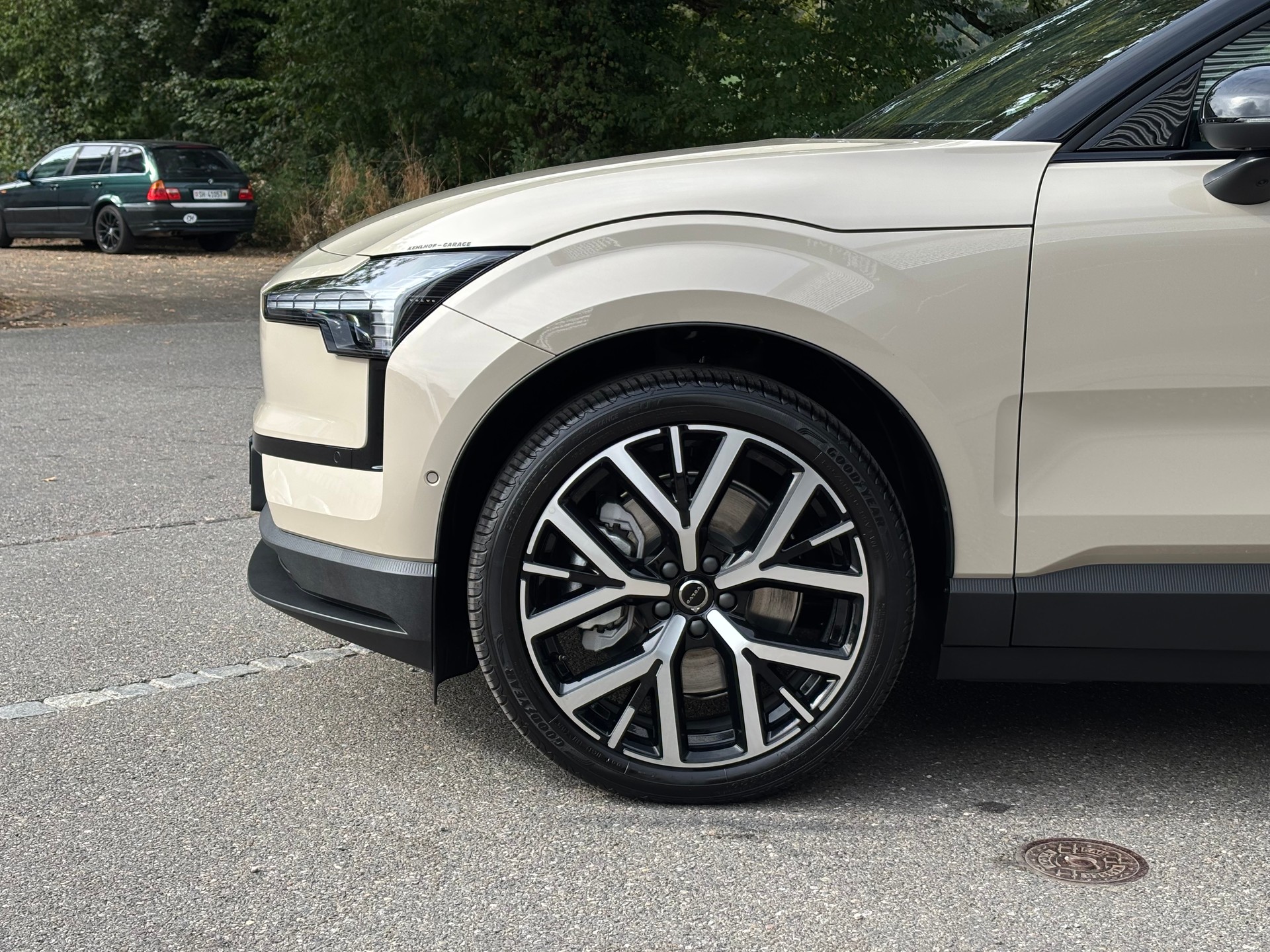 VOLVO EX30 P8 Ultra AWD-image-1