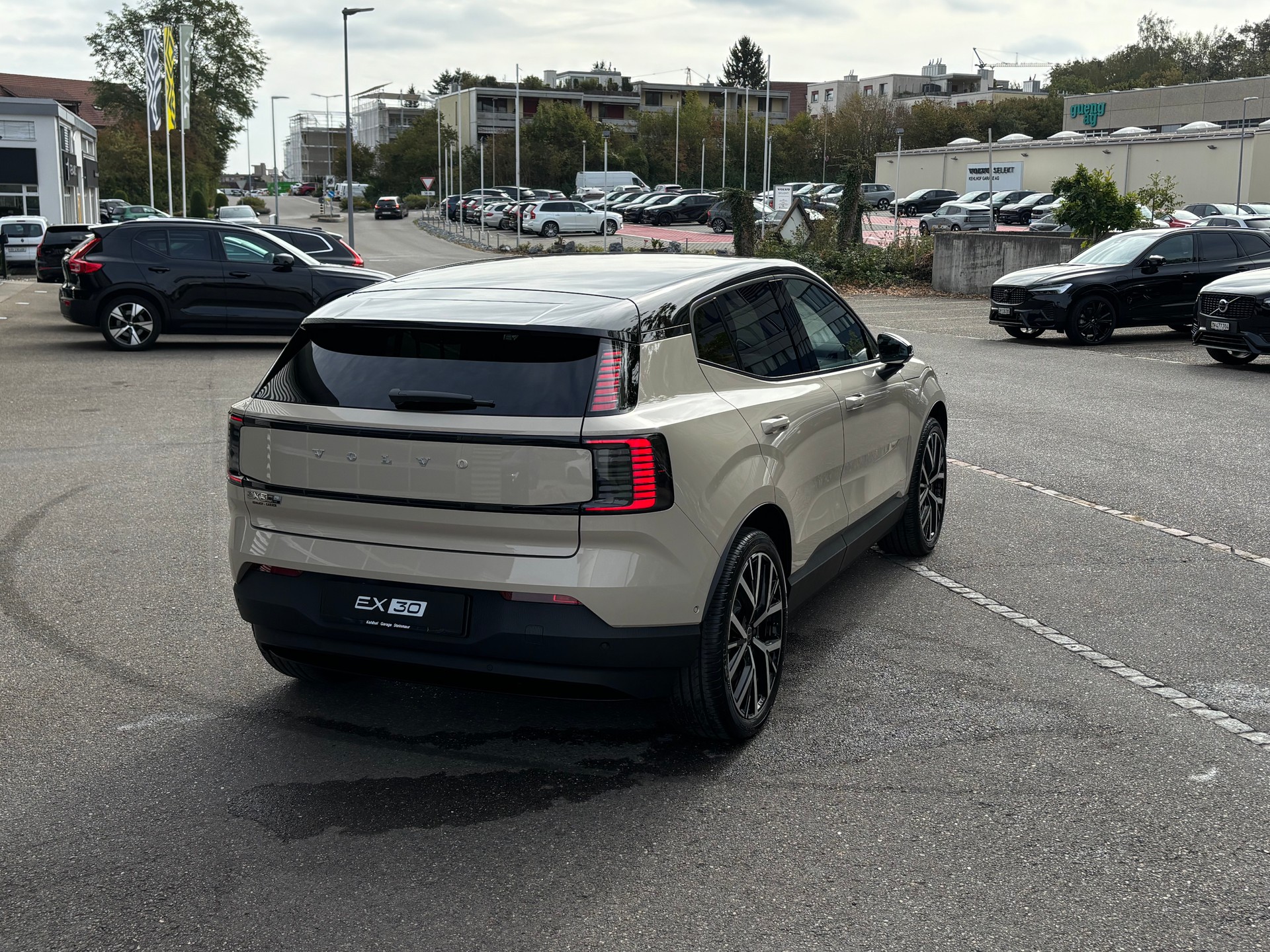 VOLVO EX30 P8 Ultra AWD-image-5