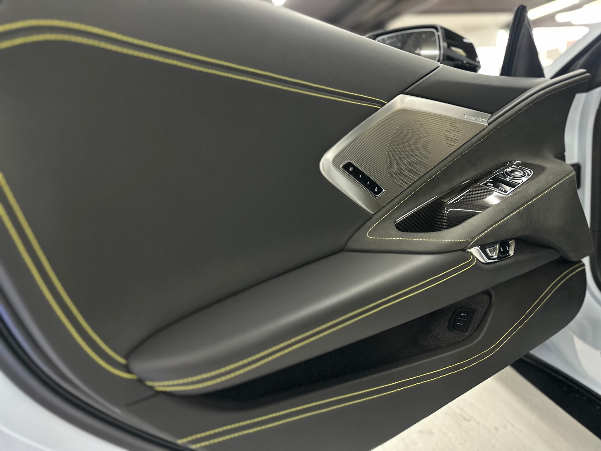 CHEVROLET 6.2L V8 Stingray Targa 3LT Z51 Performance Pack-image-13