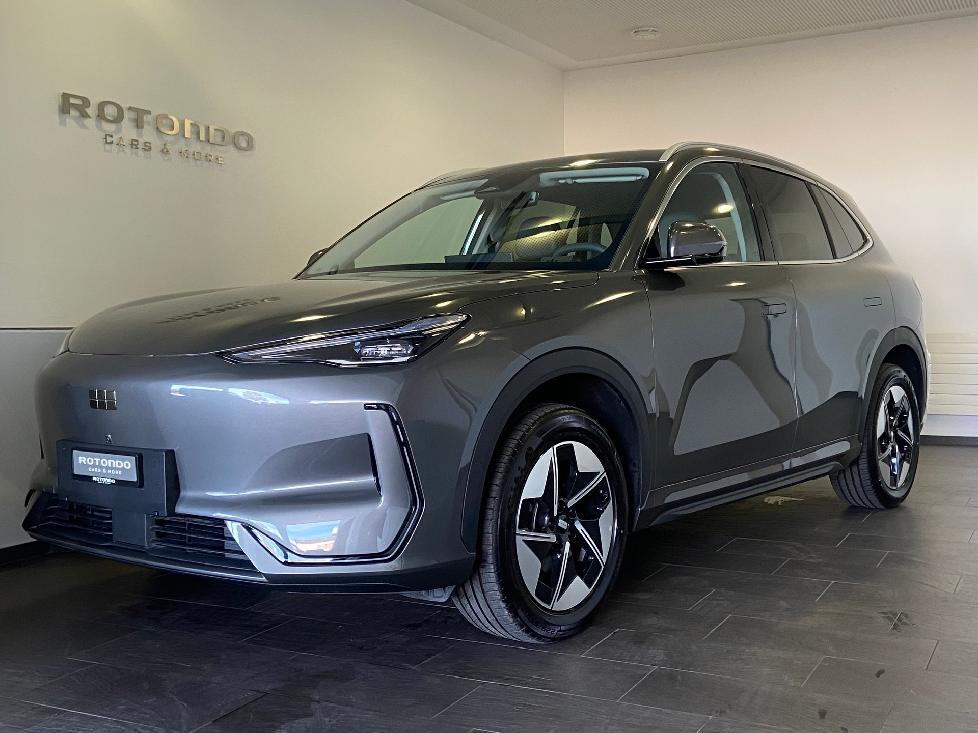 GEELY E5 Pro+ FWD Elektro-image-0