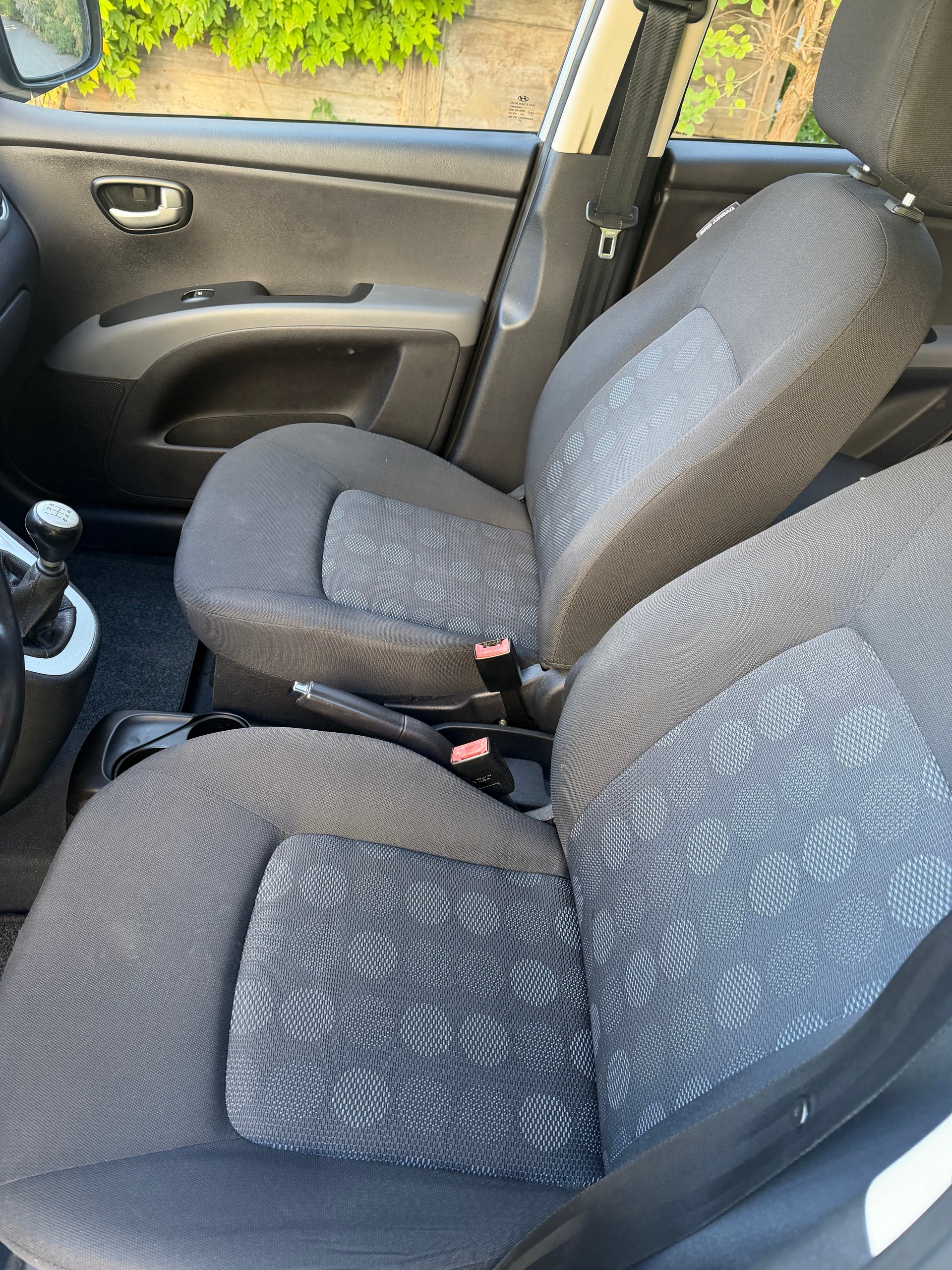 HYUNDAI i10 1.1 Style-image-7