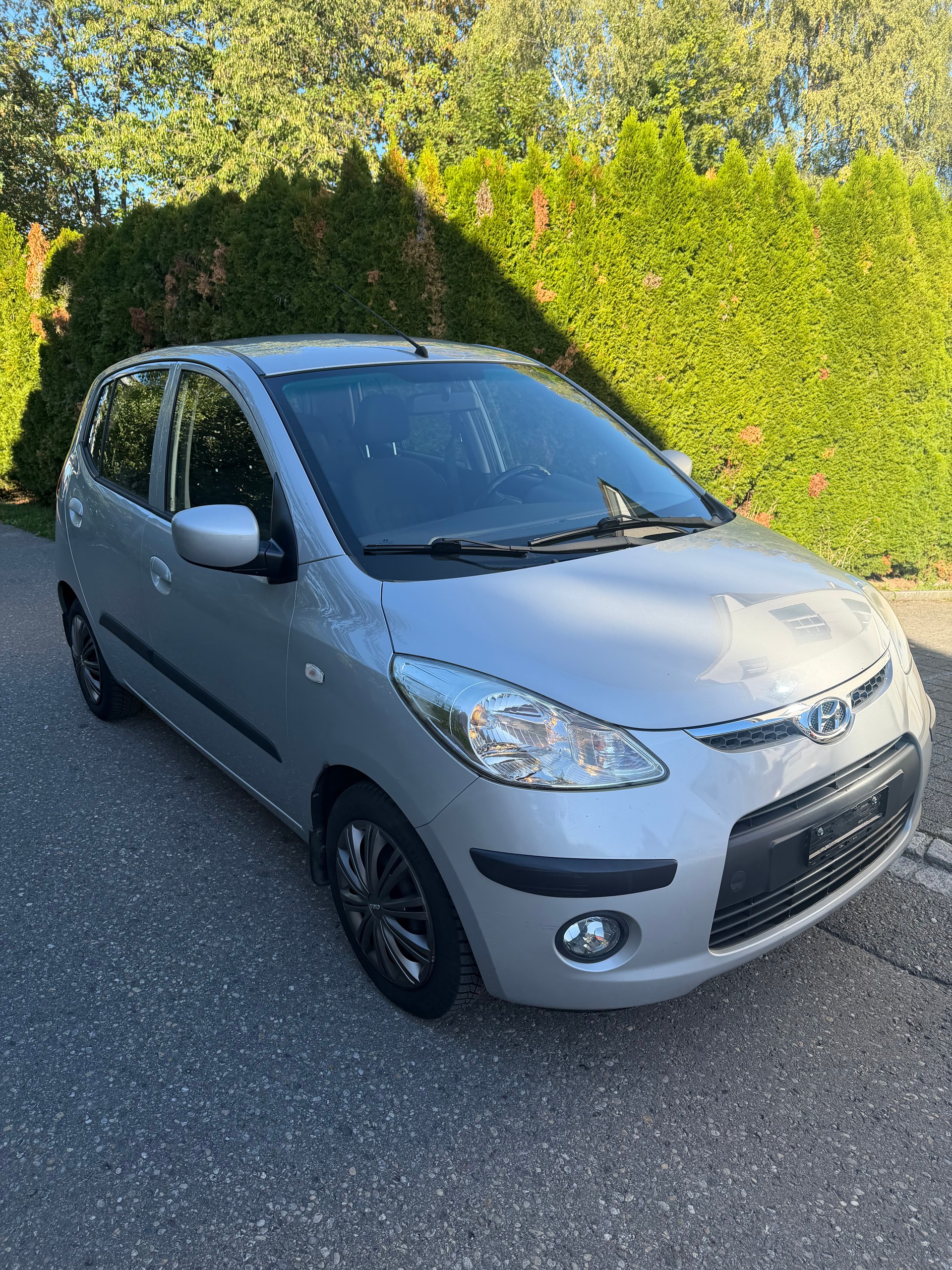 HYUNDAI i10 1.1 Style-image-2