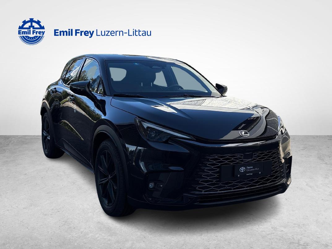 LEXUS LBX 1.5 Hybrid Vibrant Edition AWD-image-6