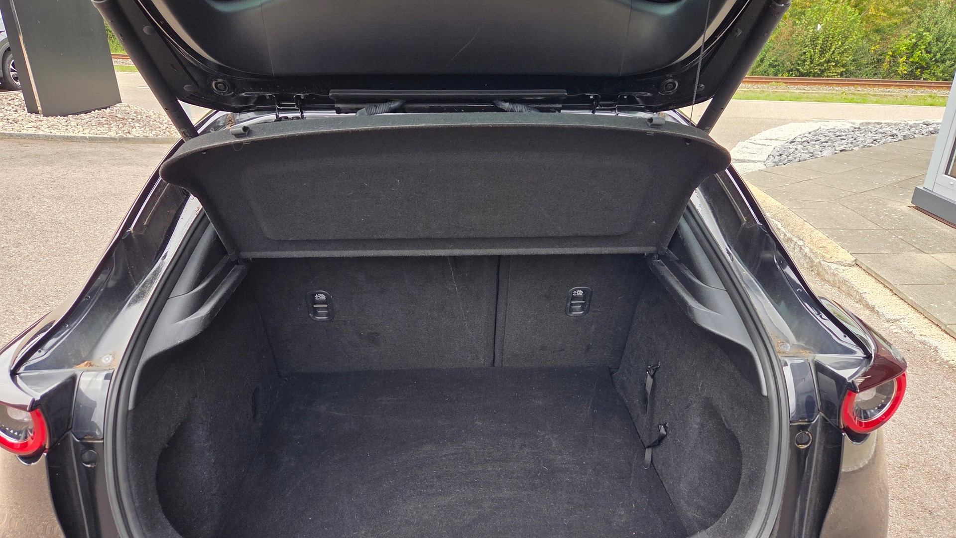 MAZDA CX-30 SKYACTIV-X M Hybrid 180 Ambition Plus AWD Automat-image-9