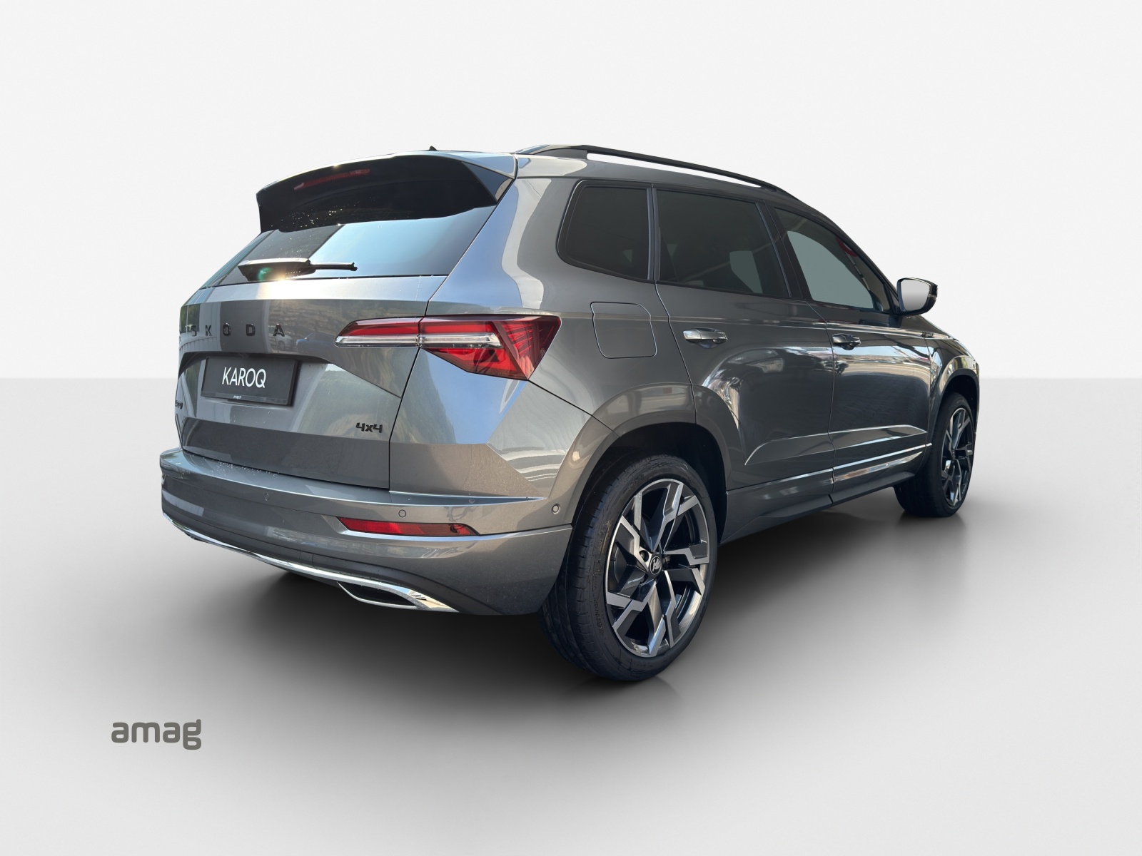 SKODA Karoq 2.0 TSI SportLine 4x4 DSG-image-4