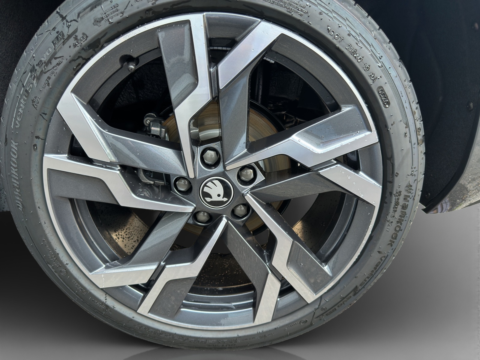 SKODA Karoq 2.0 TSI SportLine 4x4 DSG-image-15