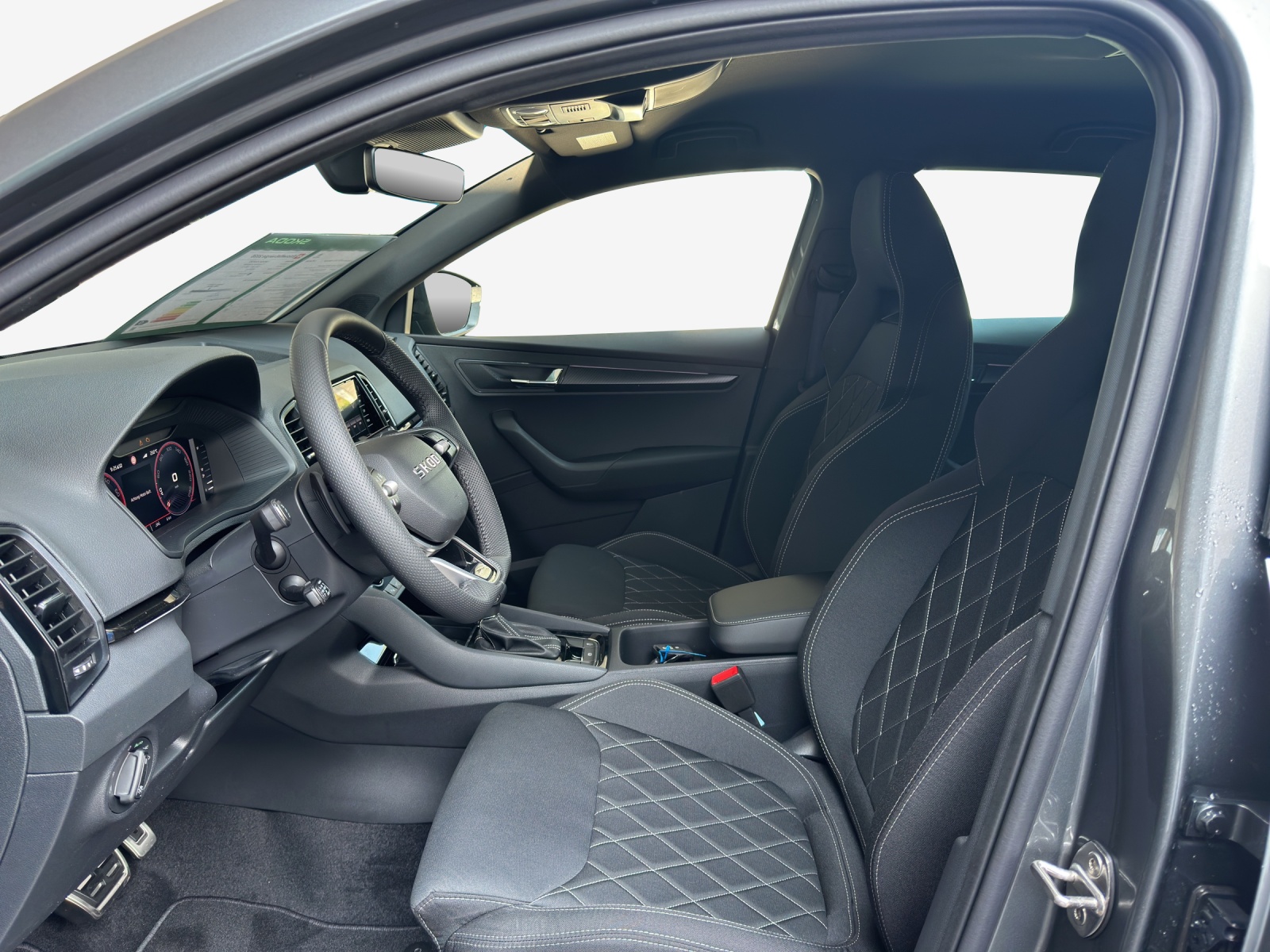 SKODA Karoq 2.0 TSI SportLine 4x4 DSG-image-7