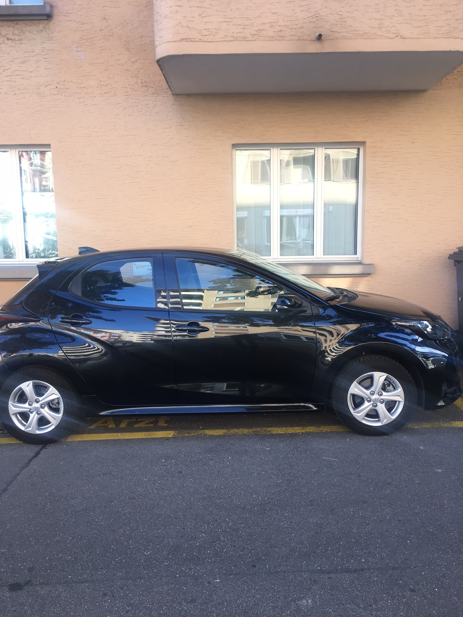 TOYOTA 1.5 VVT-i HSD Trend-image-1
