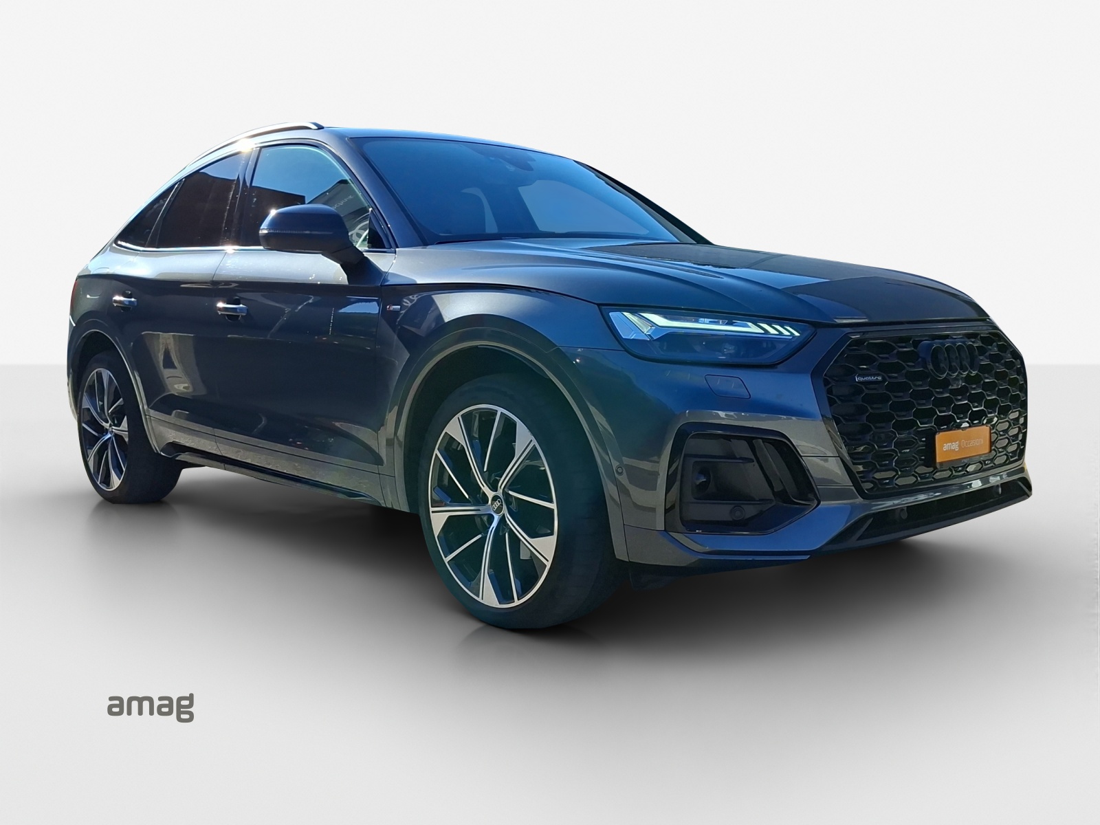 AUDI Q5 Sportback 40 TDI Blackedition quattro S-tronic-image-5