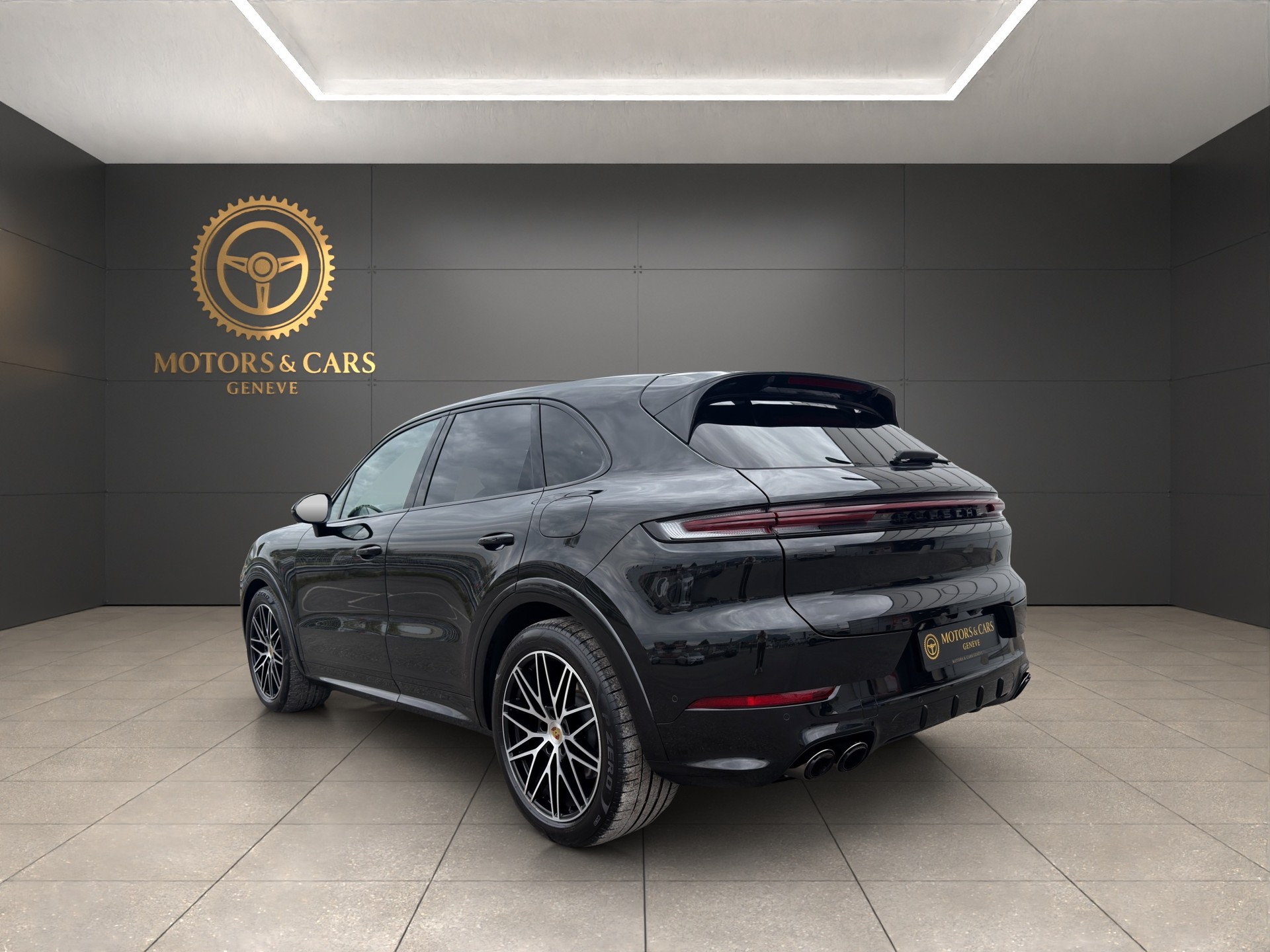 PORSCHE Cayenne E-Hybrid Tiptronic-image-3
