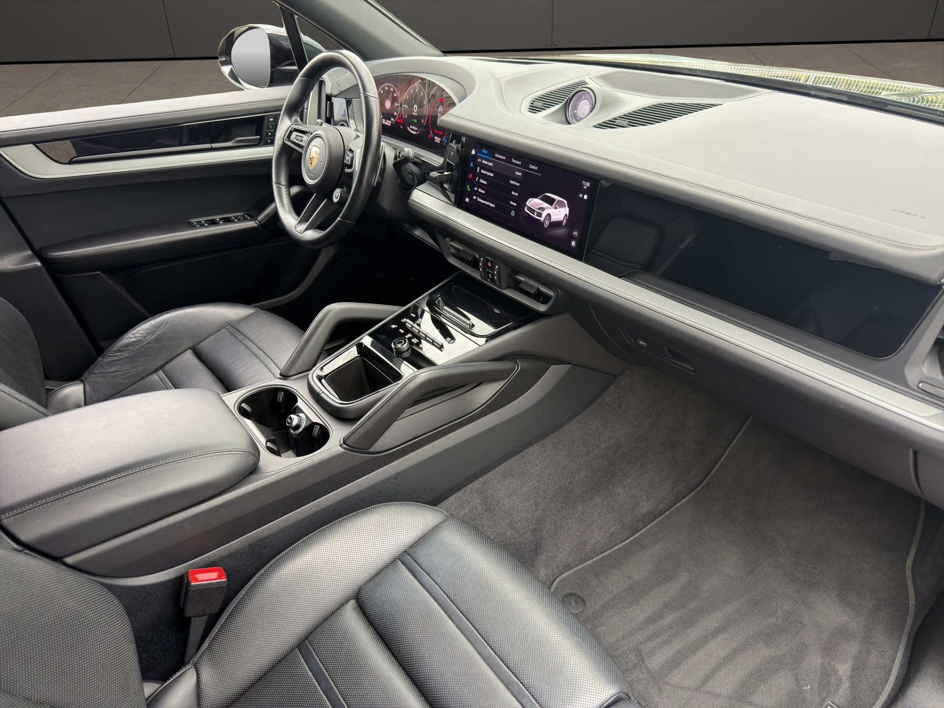 PORSCHE Cayenne E-Hybrid Tiptronic-image-13