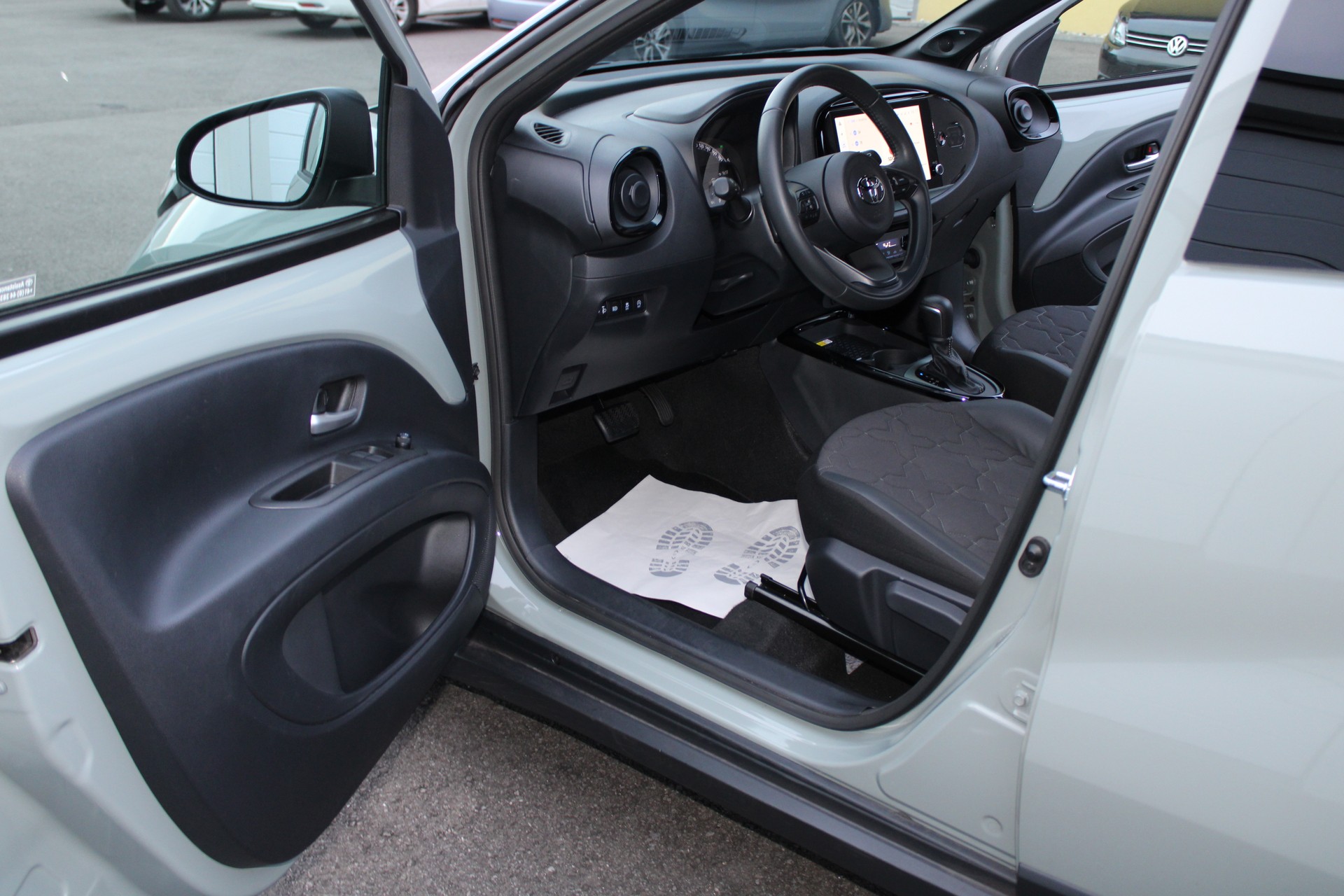 TOYOTA Aygo X 1.0 VVT-i Style CVT-image-6