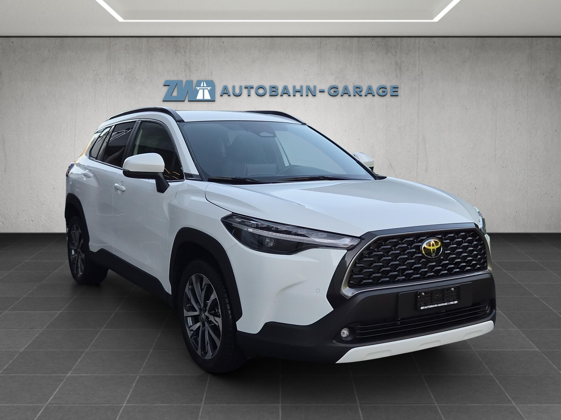 TOYOTA Corolla Cross 1.8 HSD Trend-image-6
