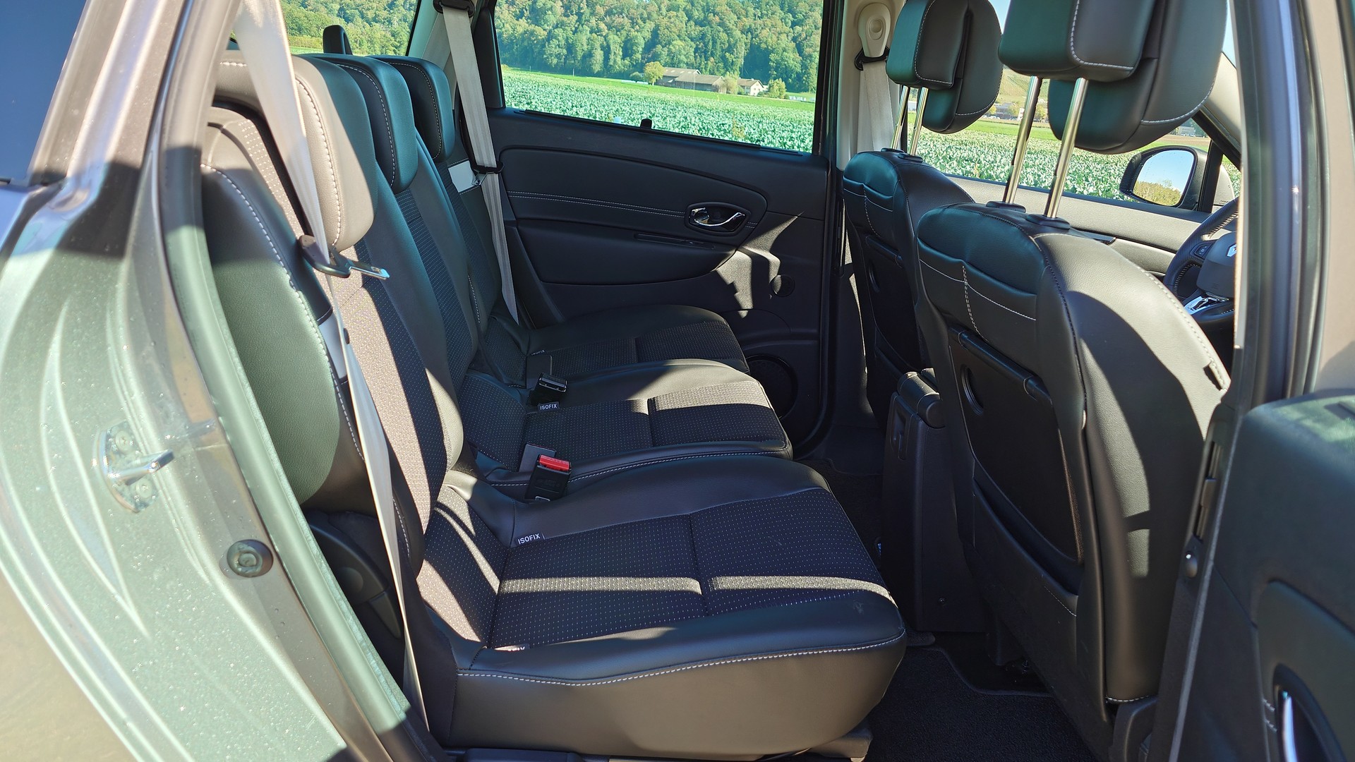 RENAULT Grand Scénic 1.2 16V Turbo Swiss Edition-image-14