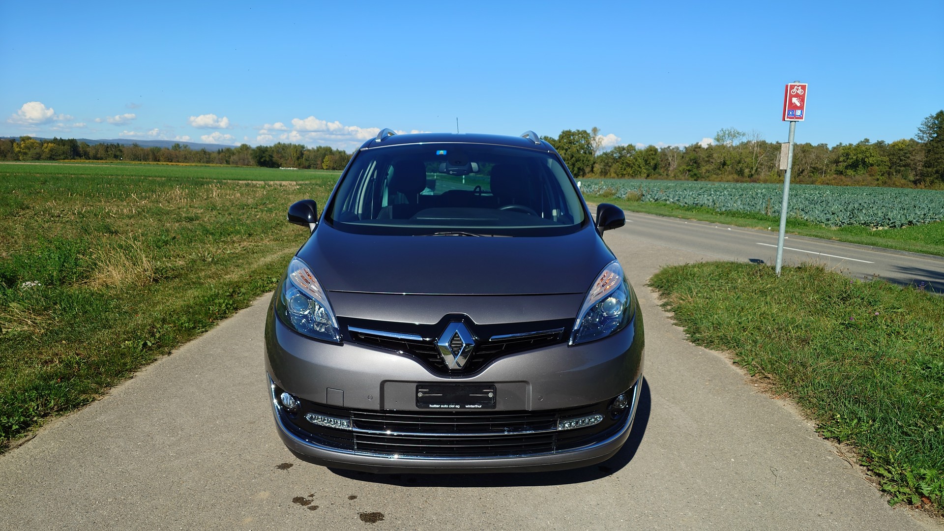 RENAULT Grand Scénic 1.2 16V Turbo Swiss Edition-image-9