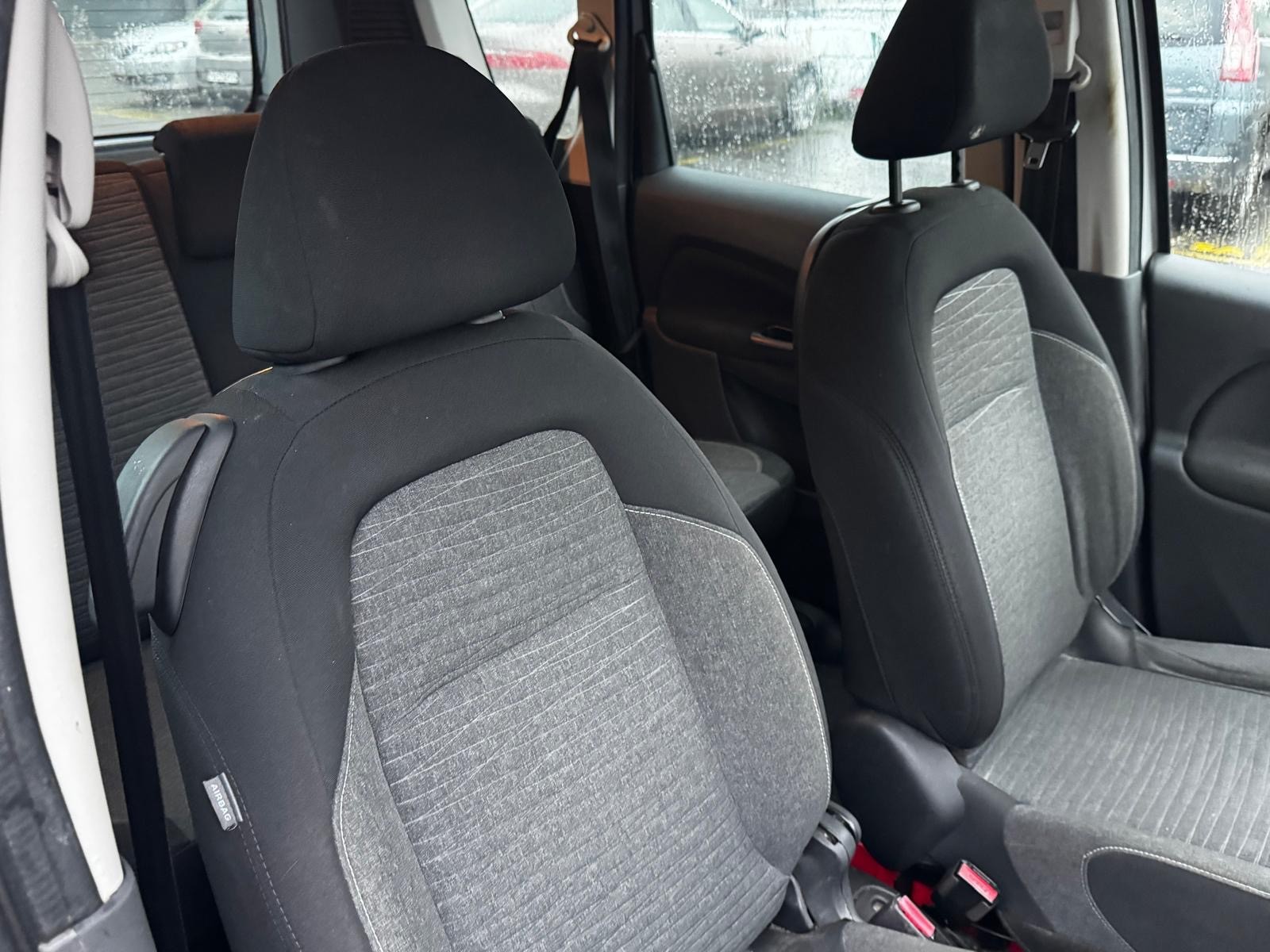 CITROEN C3 Picasso 1.2 Pure Tech Exclusive-image-11