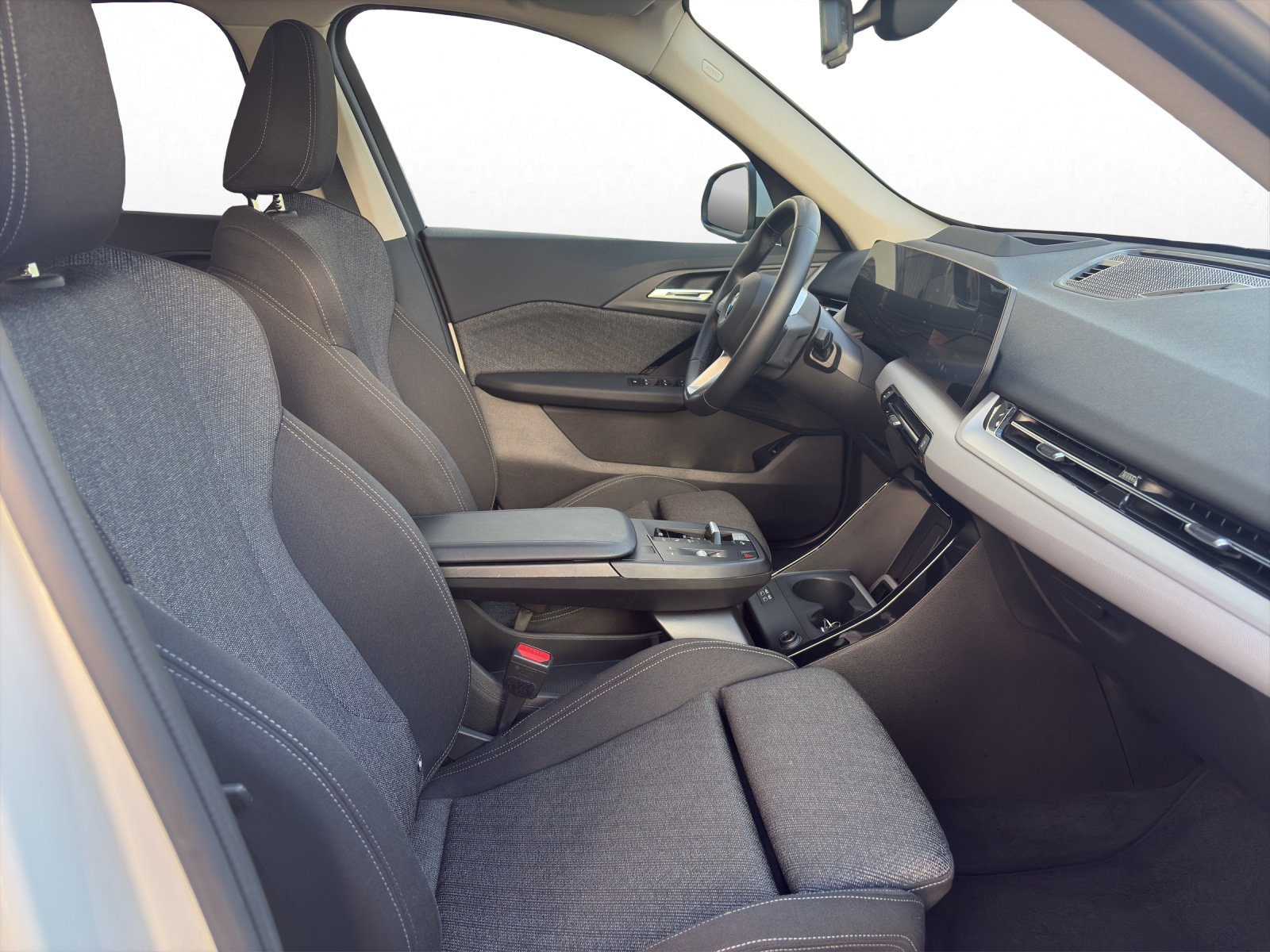 BMW X1 xDrive20d-image-15