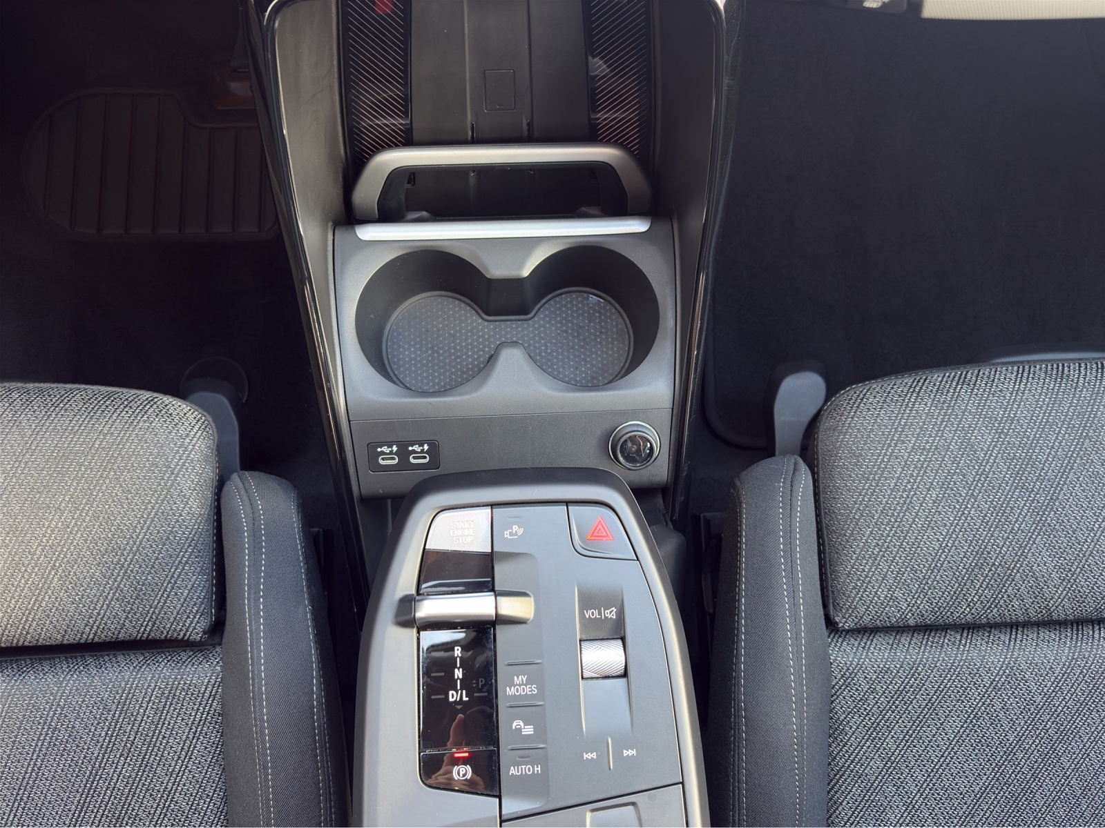 BMW X1 xDrive20d-image-17
