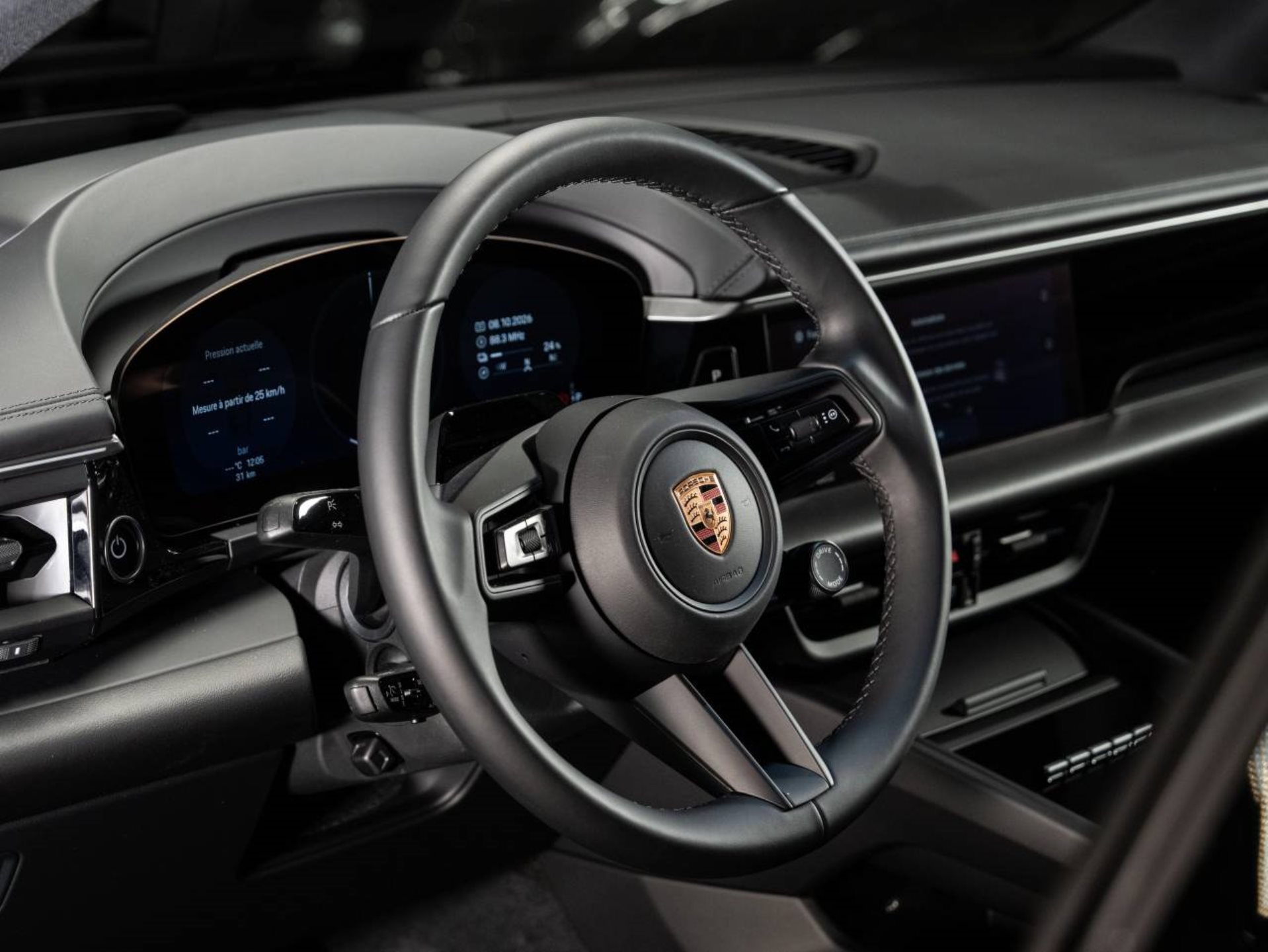 PORSCHE Macan 4S-image-8