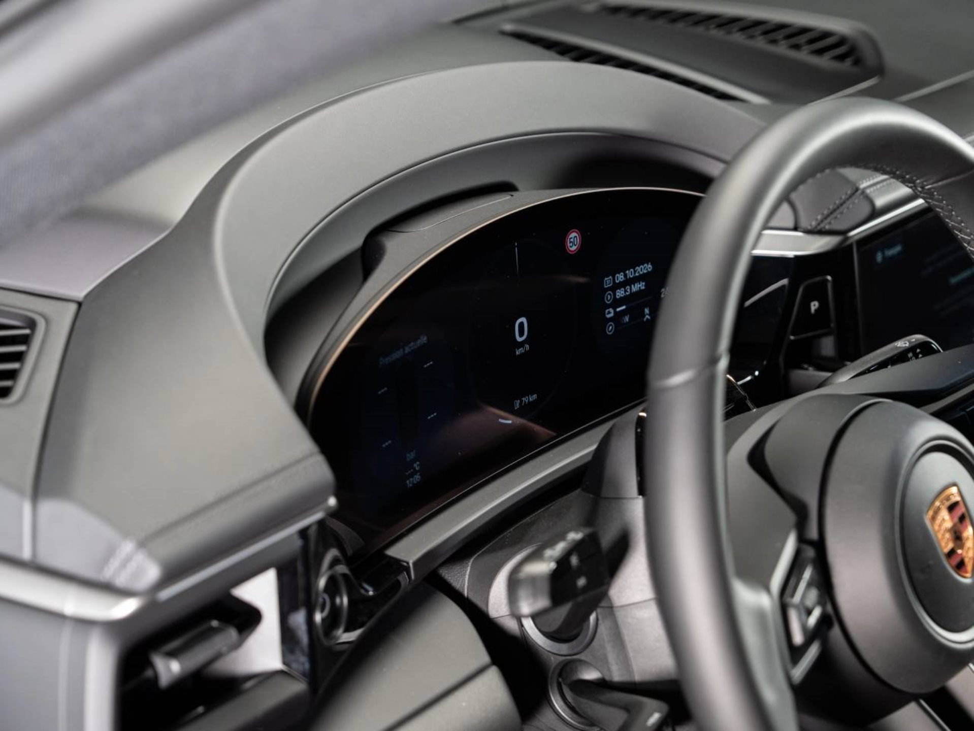 PORSCHE Macan 4S-image-9
