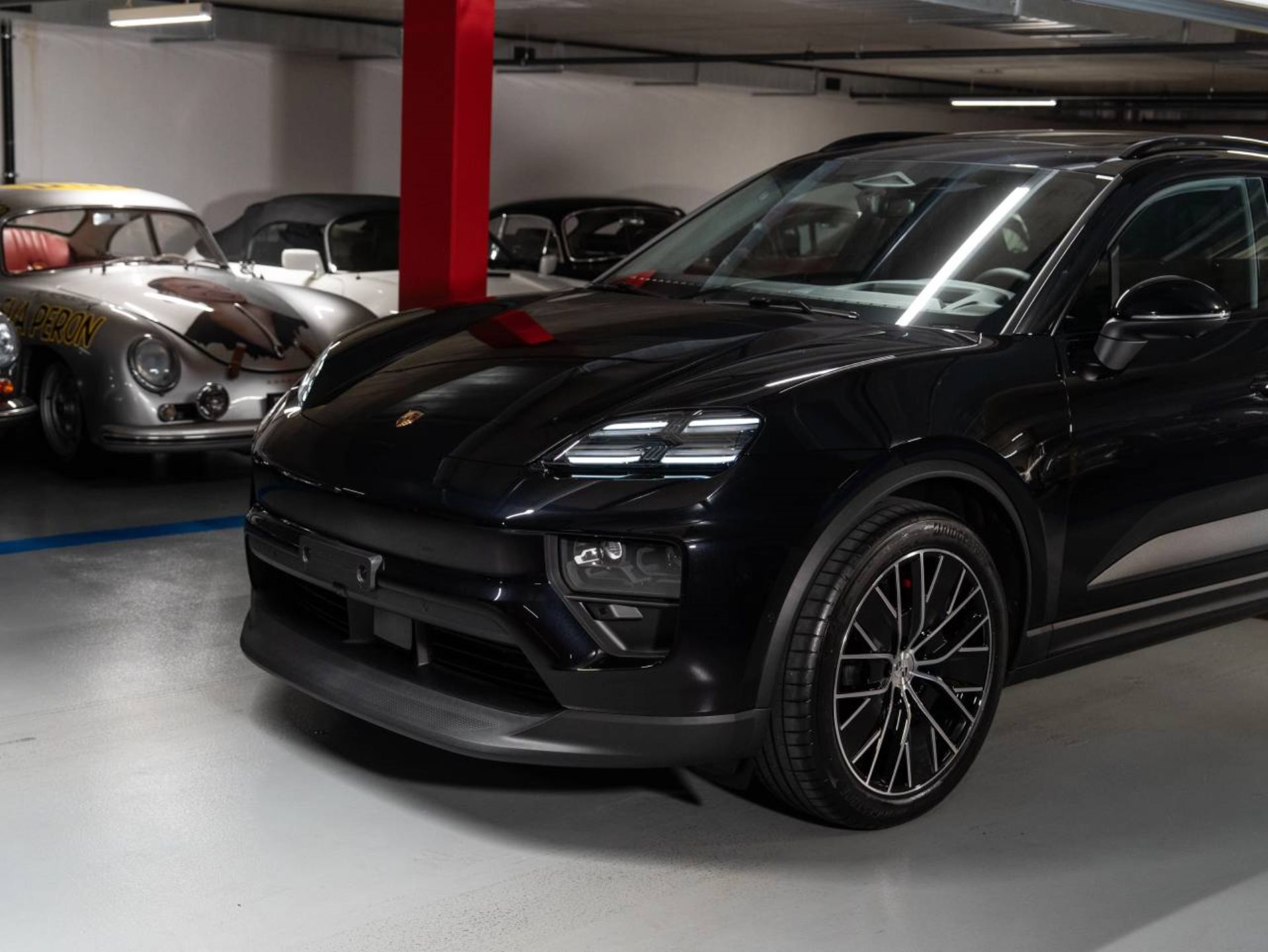 PORSCHE Macan 4S-image-21